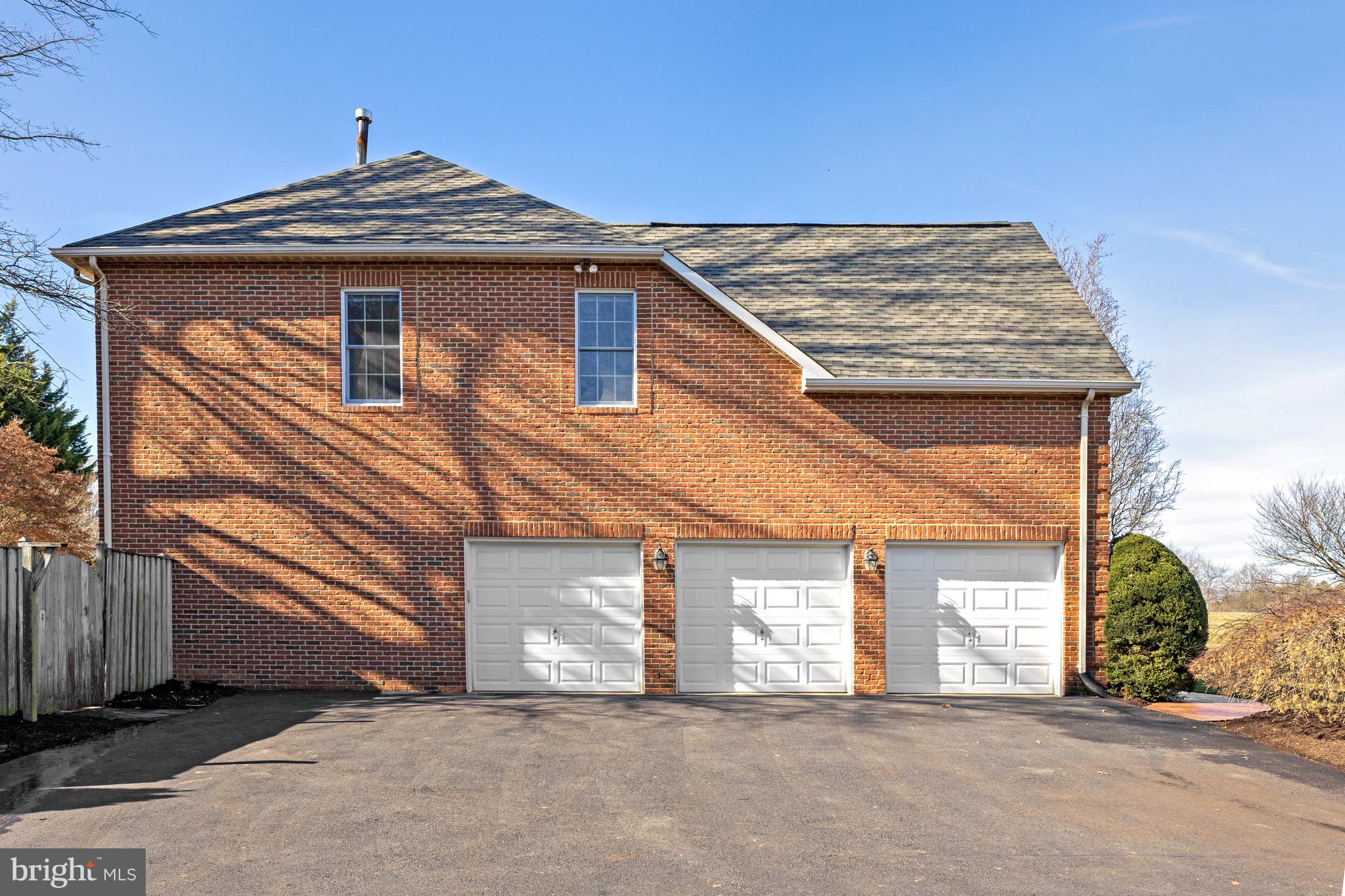 CRIPPENS CORNER - Residential