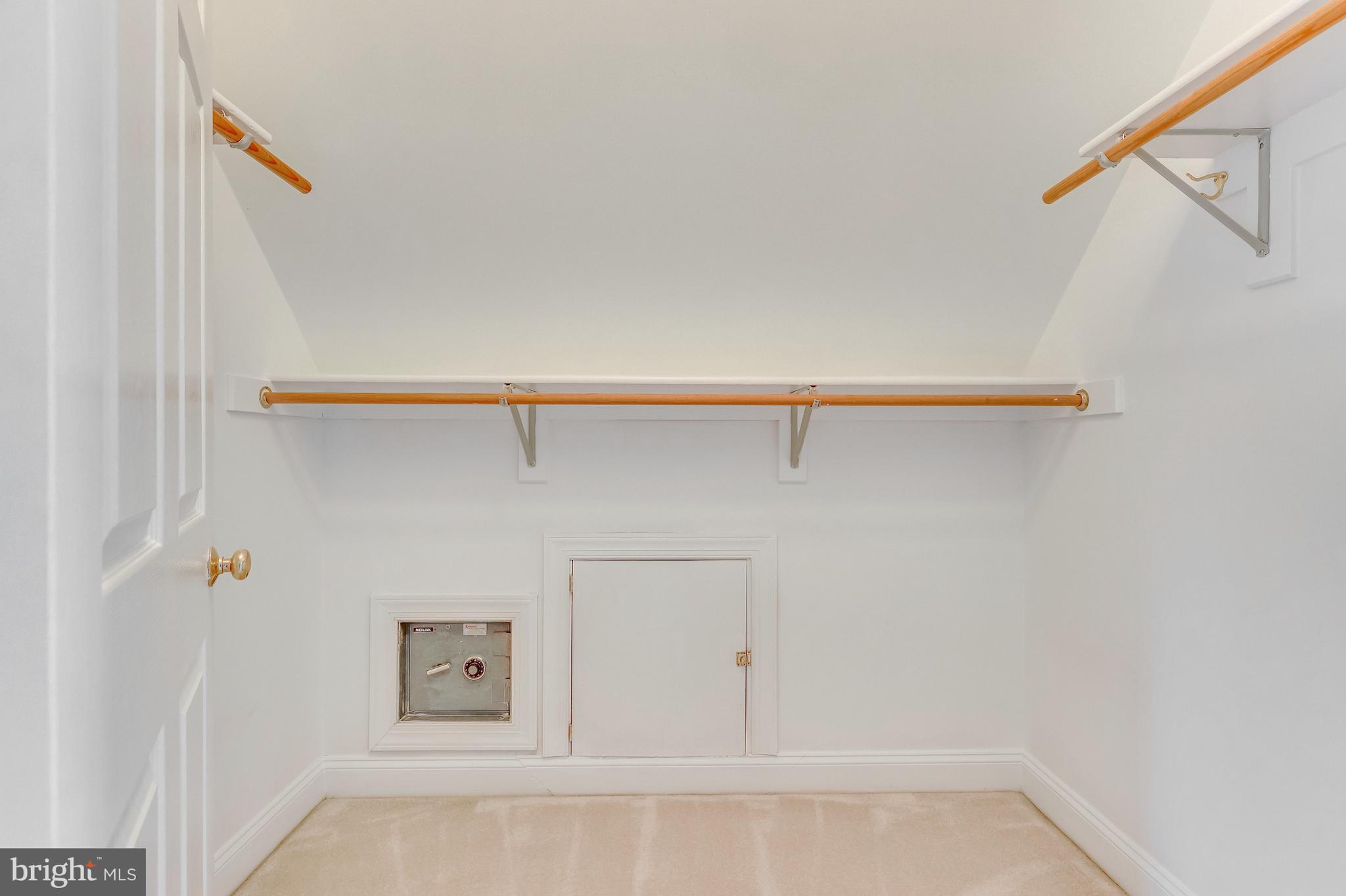 CRIPPENS CORNER - Residential