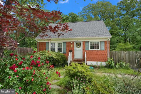 14321 BISMARK AVENUE WOODBRIDGE VA 22193