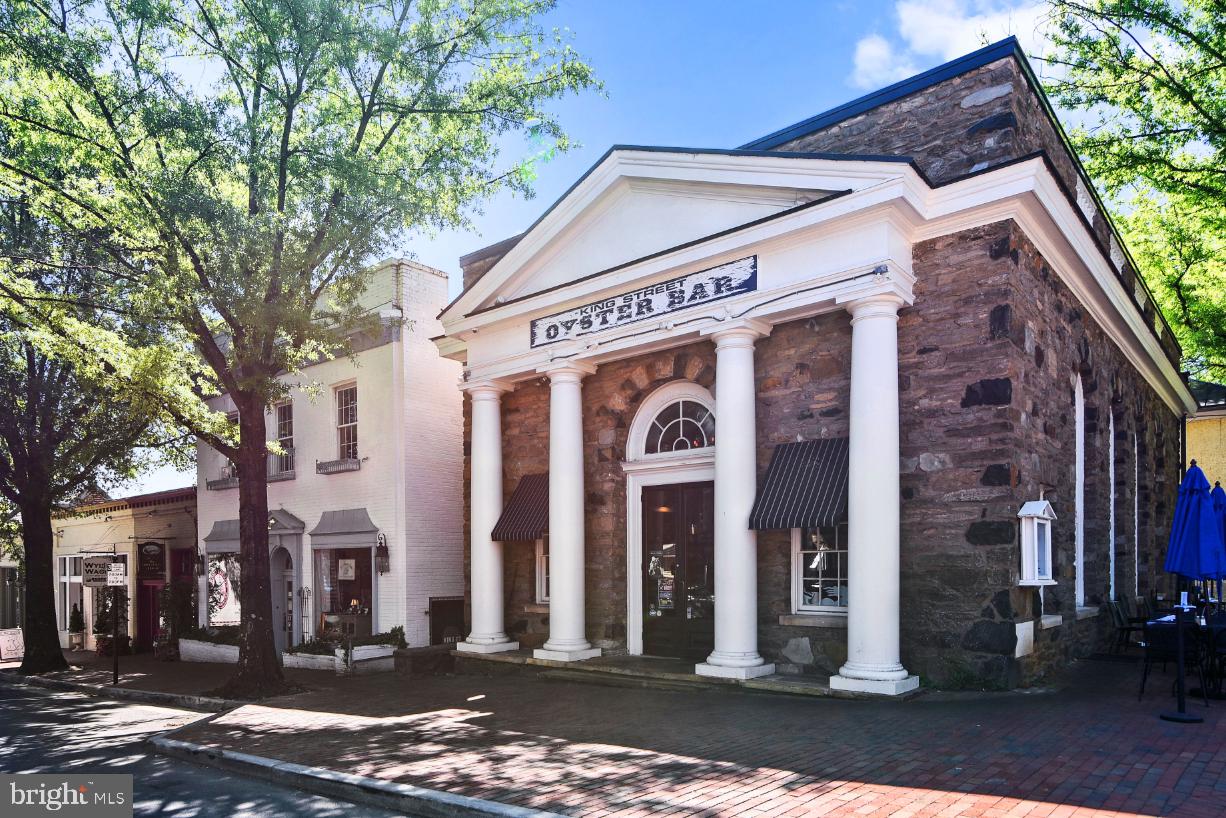 RIDGEVIEW - Residential Lease