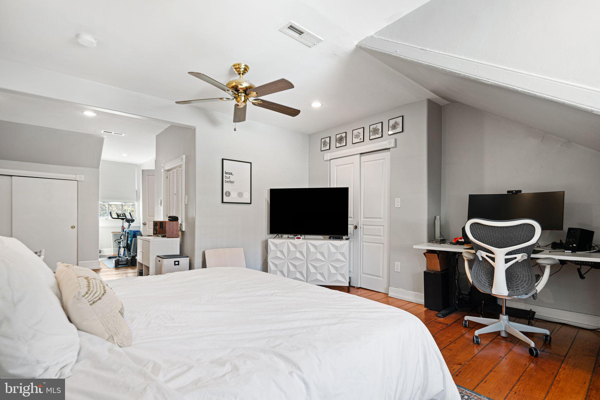 WASHINGTON SQ WEST - Residential