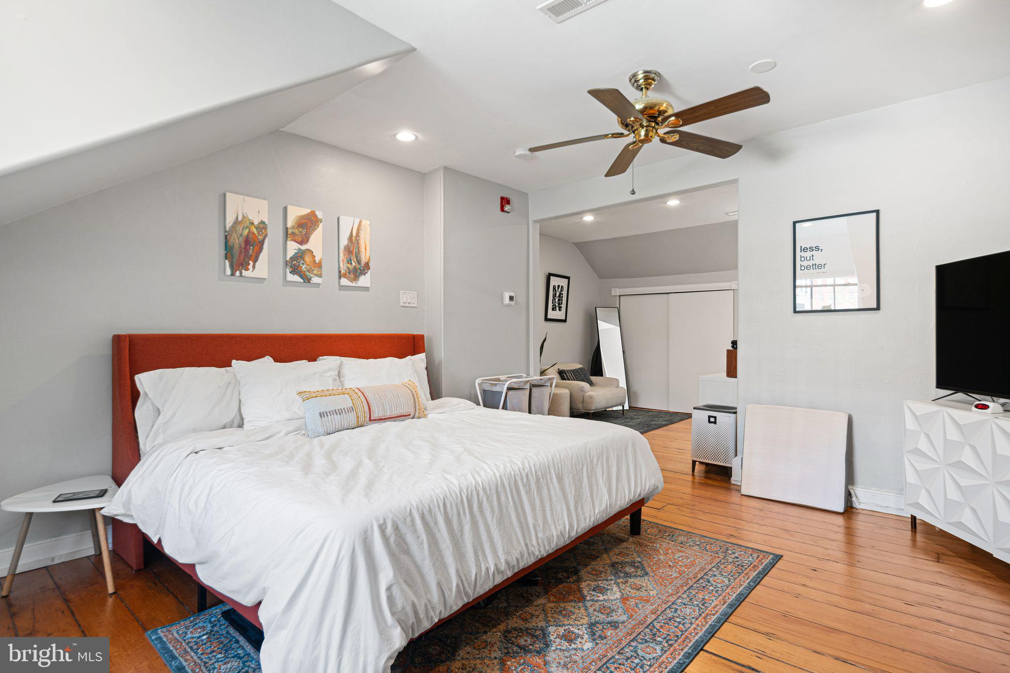 WASHINGTON SQ WEST - Residential