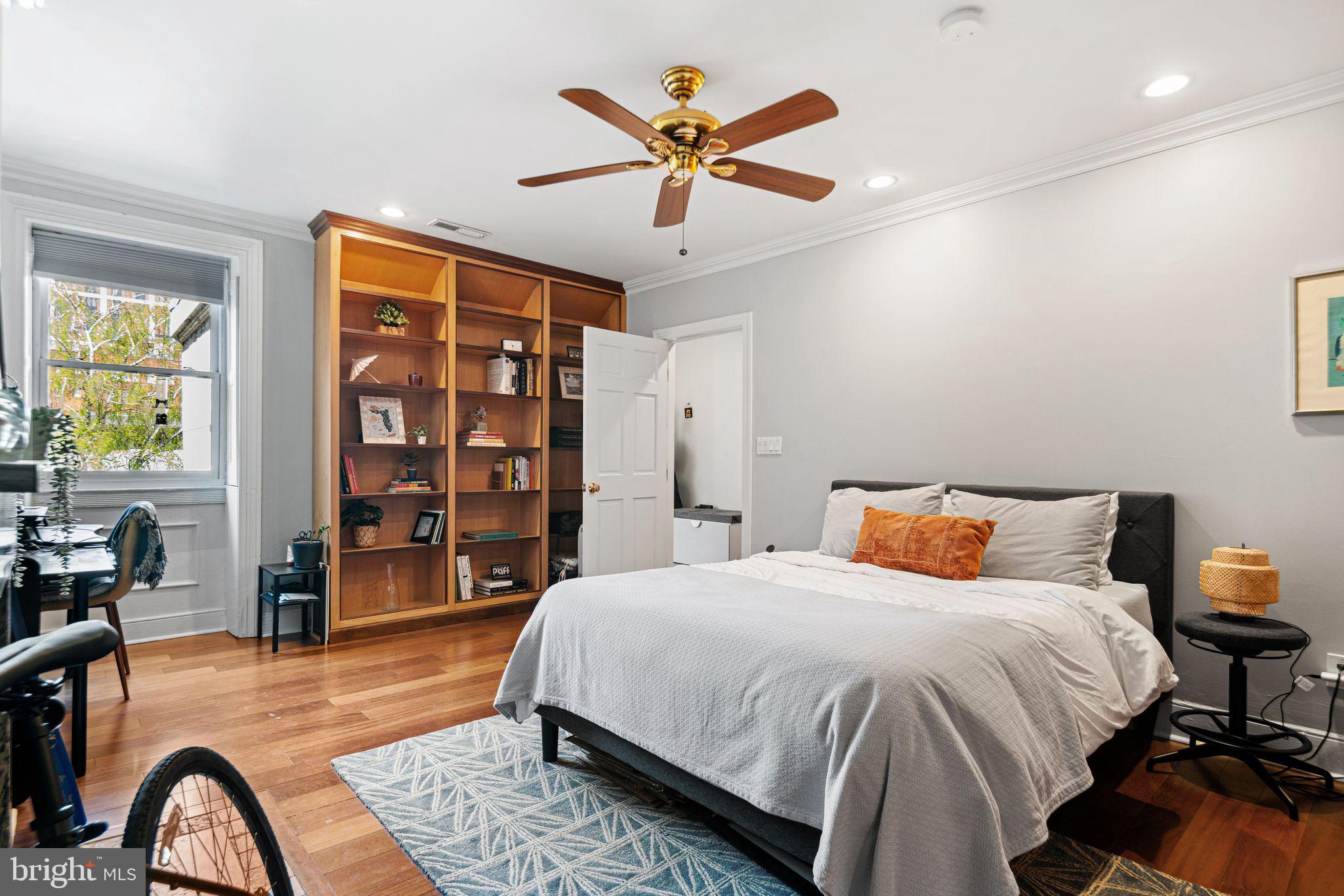 WASHINGTON SQ WEST - Residential