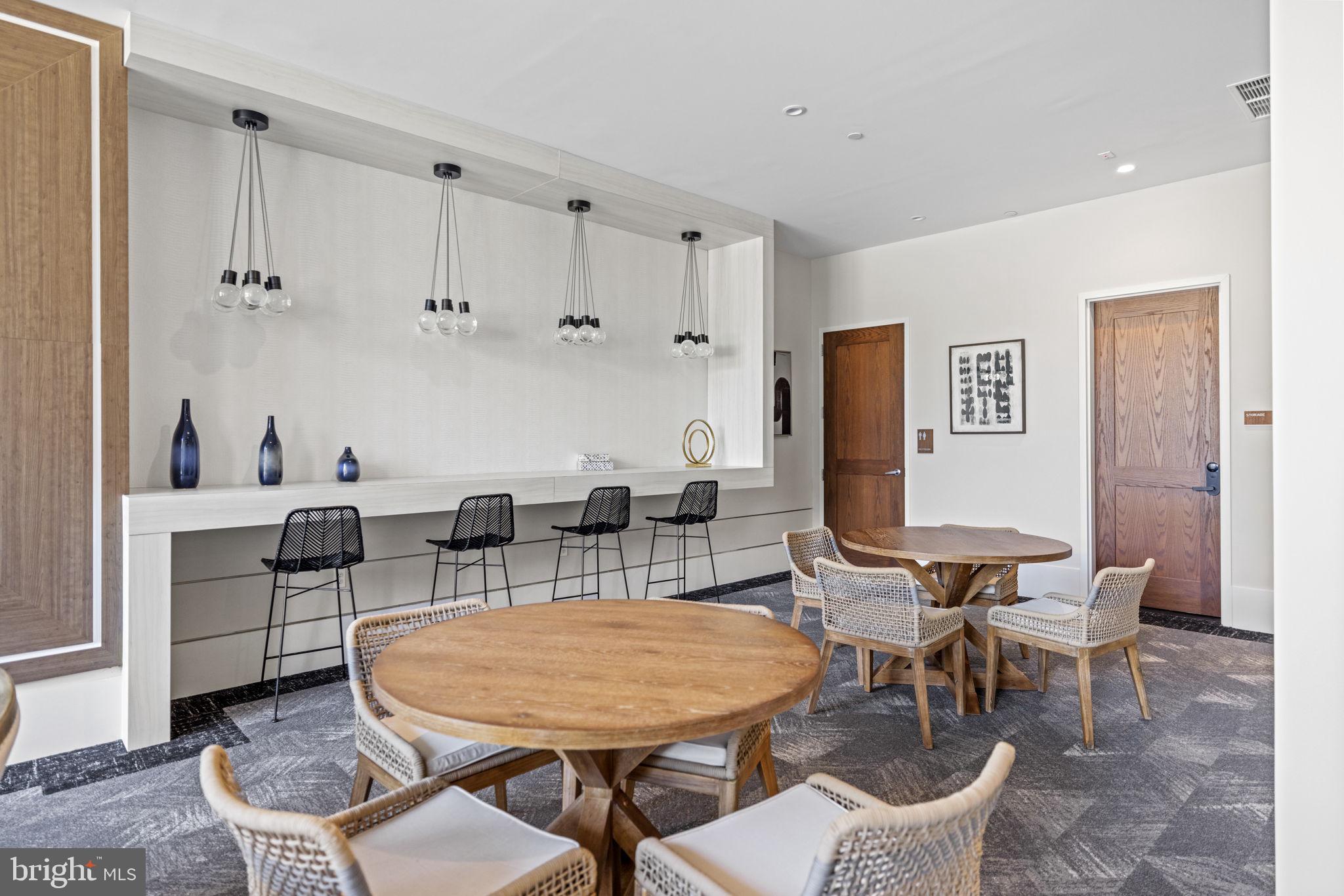 OLD TOWN ALEXANDRIA - Residential Lease