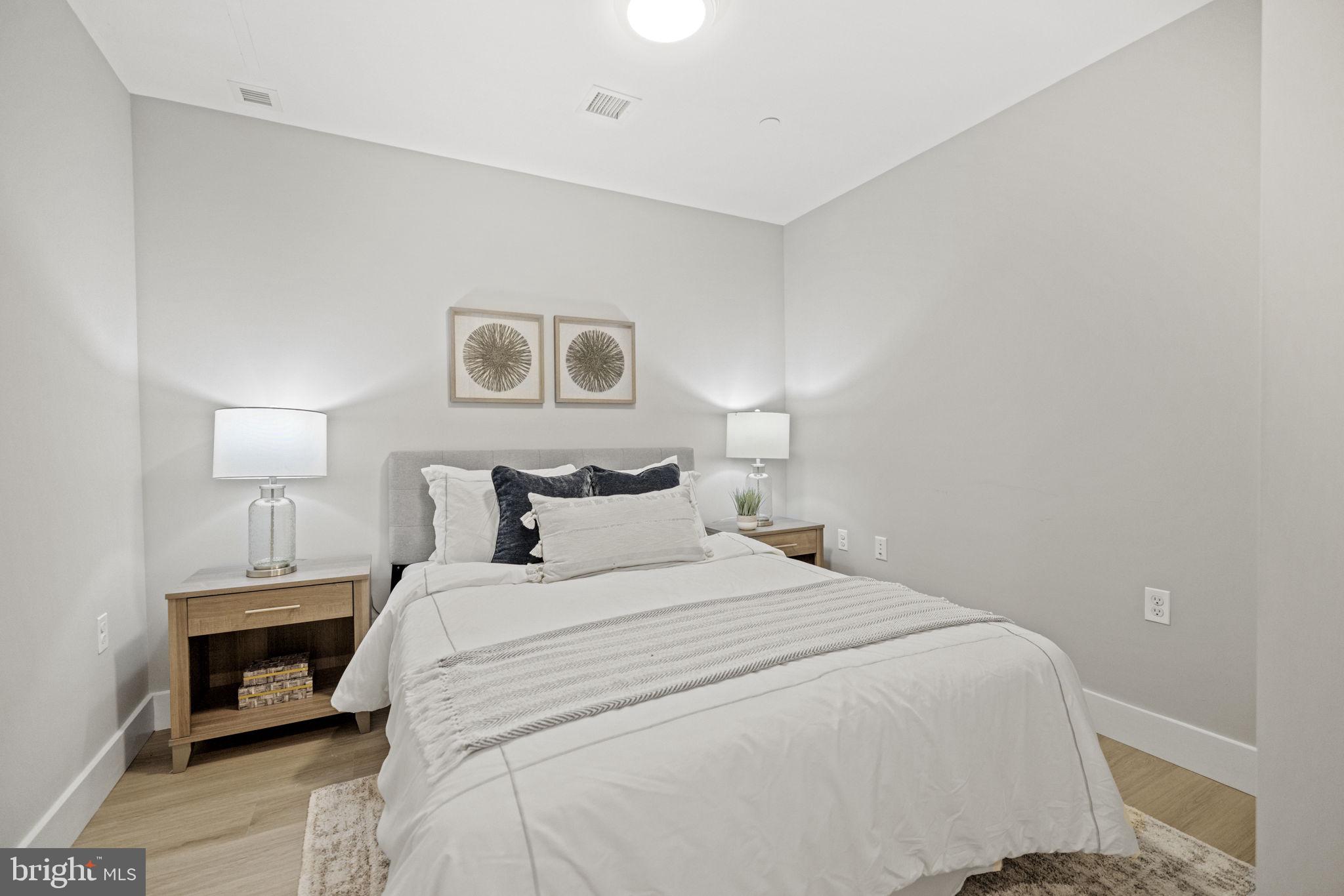 OLD TOWN ALEXANDRIA - Residential Lease