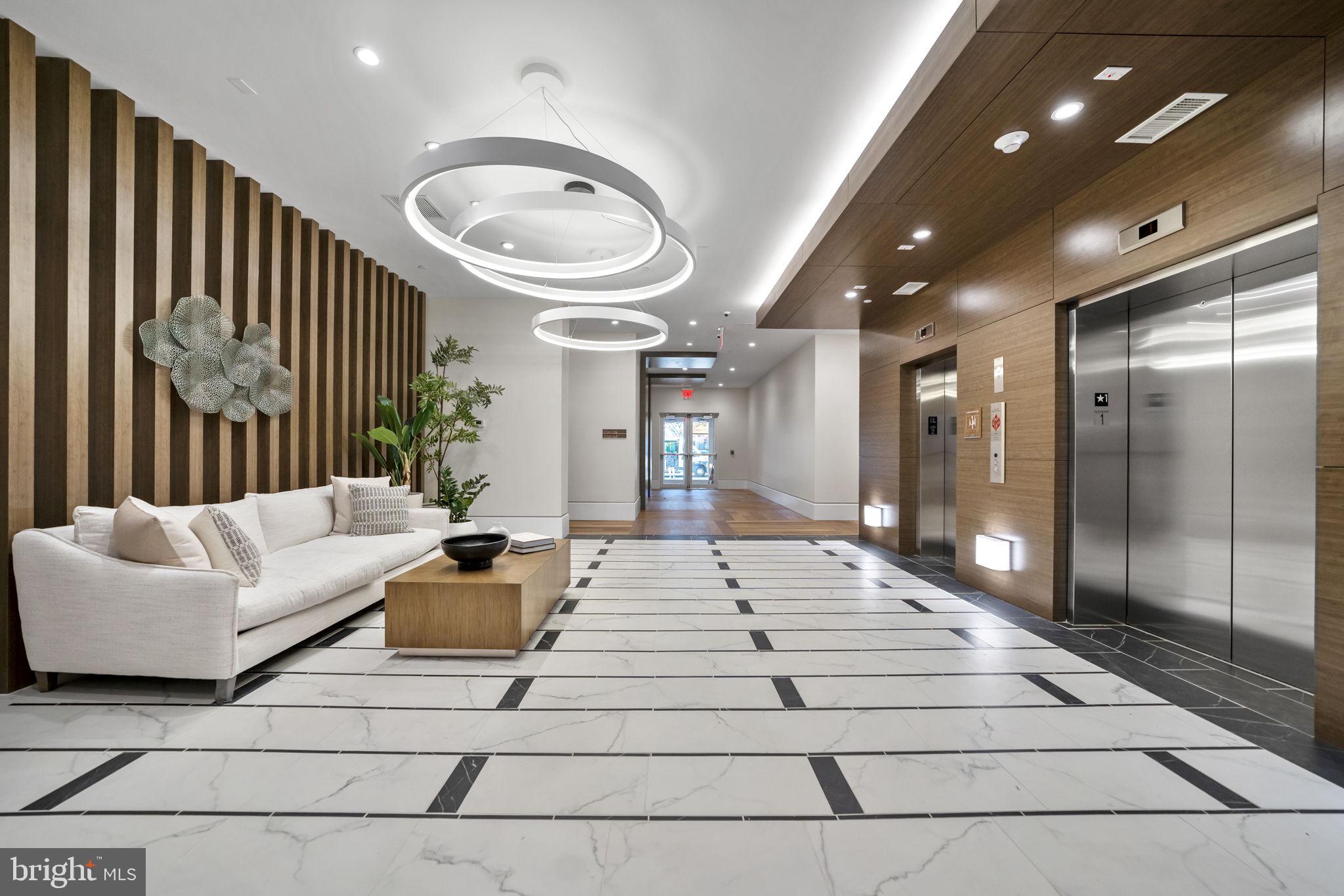 OLD TOWN ALEXANDRIA - Residential Lease