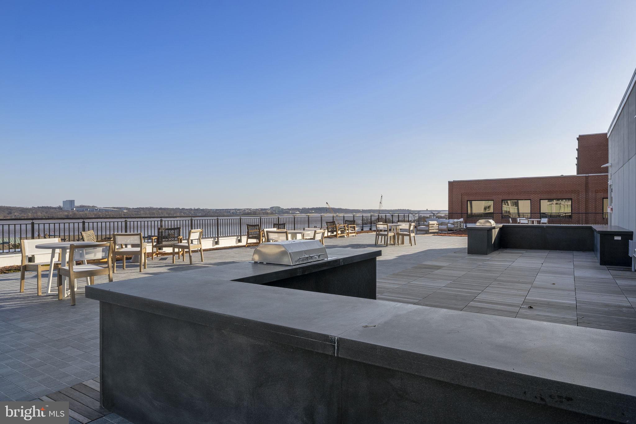 OLD TOWN ALEXANDRIA - Residential Lease