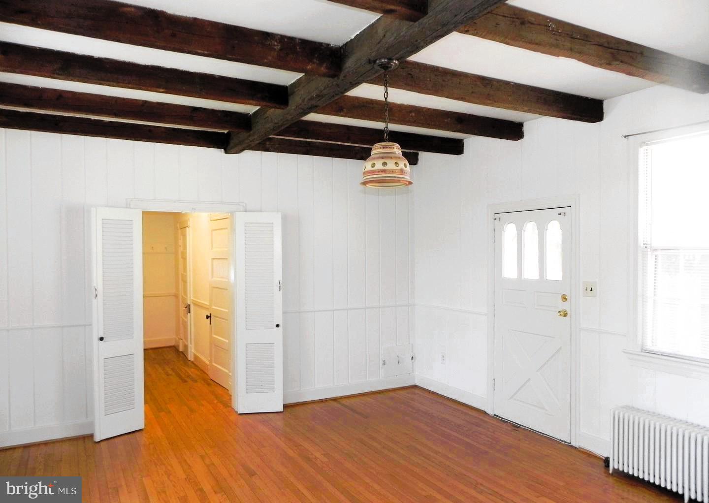 CLARENDON - Residential Lease