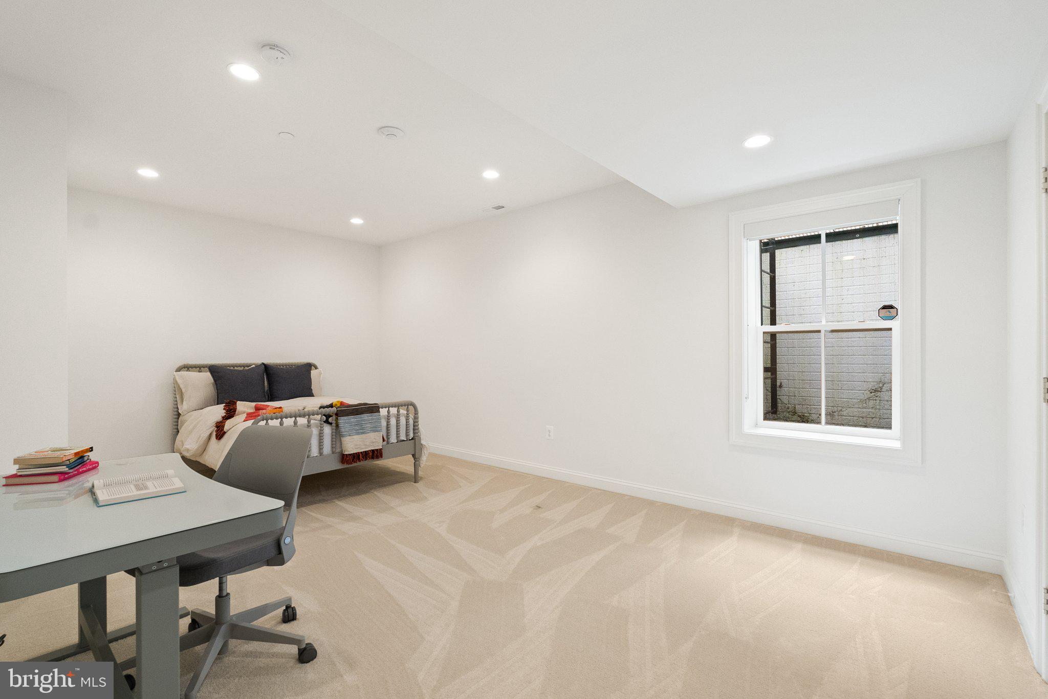 GLEN ECHO HEIGHTS - Residential