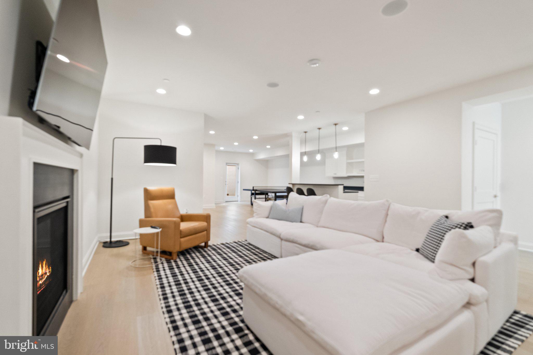 GLEN ECHO HEIGHTS - Residential