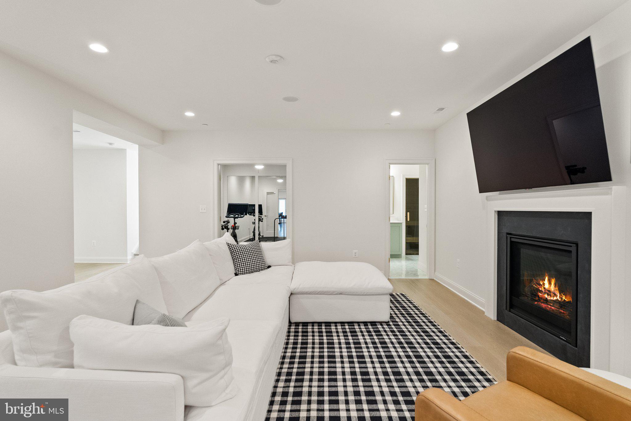 GLEN ECHO HEIGHTS - Residential