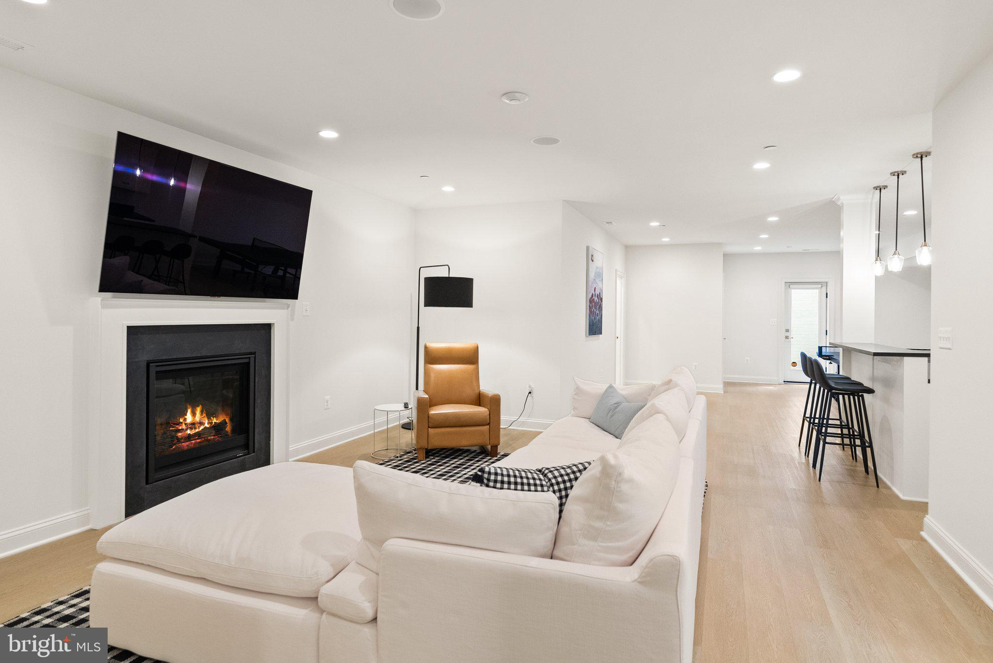 GLEN ECHO HEIGHTS - Residential