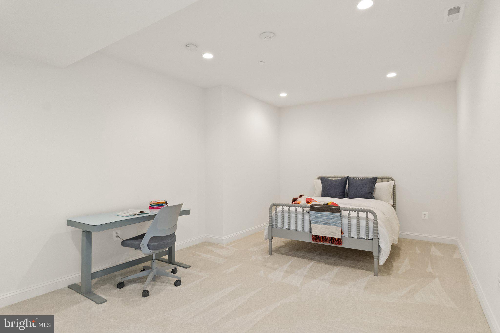 GLEN ECHO HEIGHTS - Residential