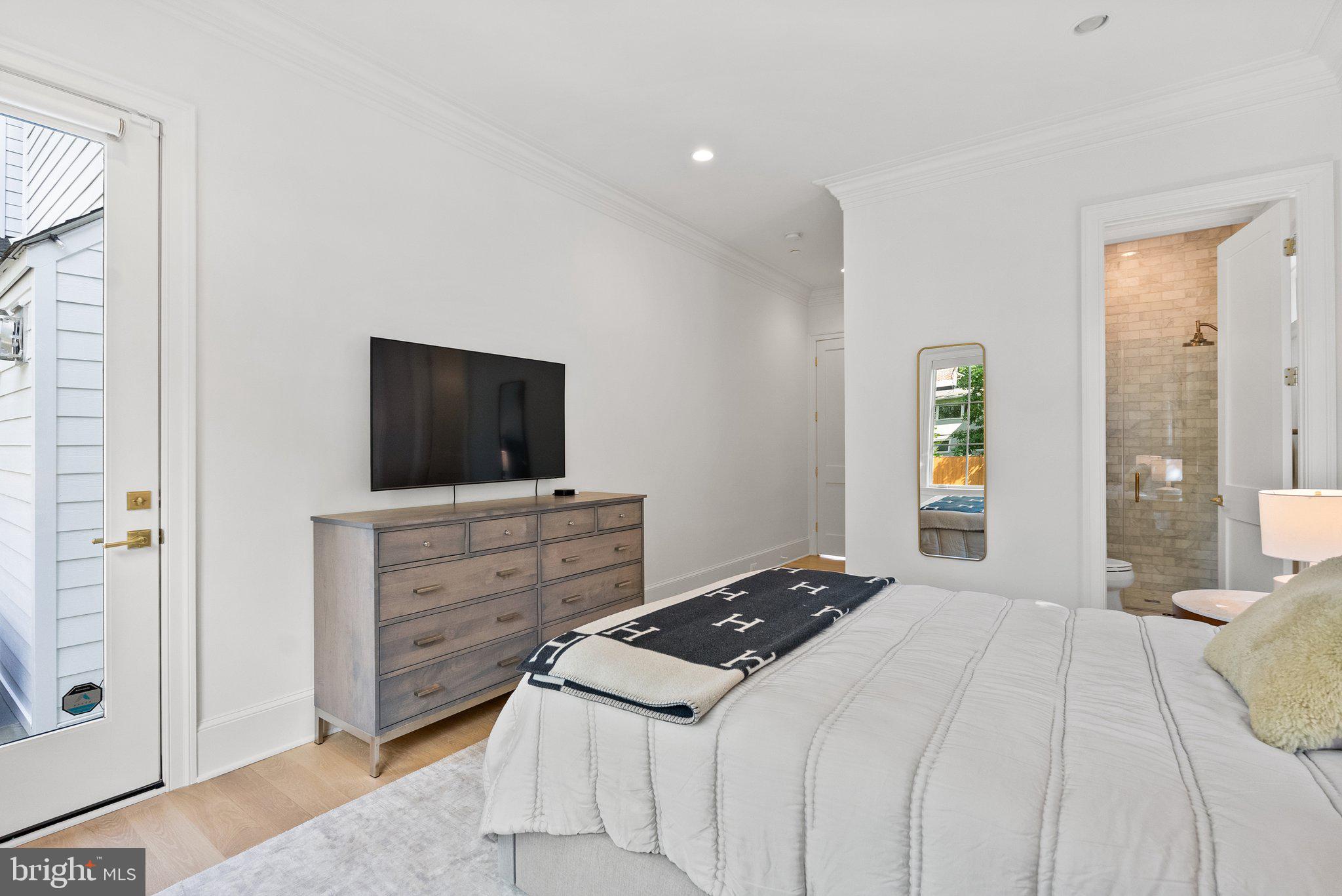 GLEN ECHO HEIGHTS - Residential