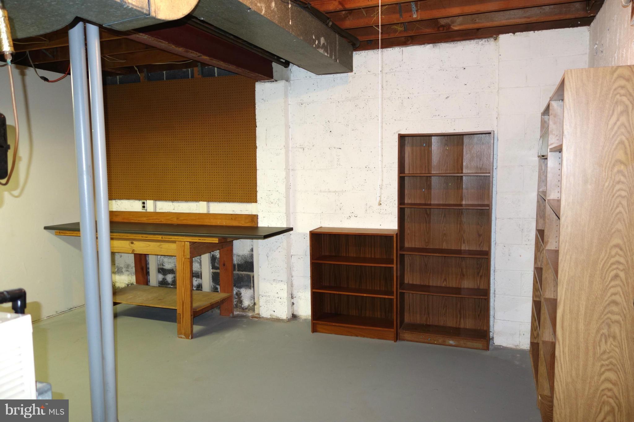 PARK GLEN HEIGHTS - Residential Lease