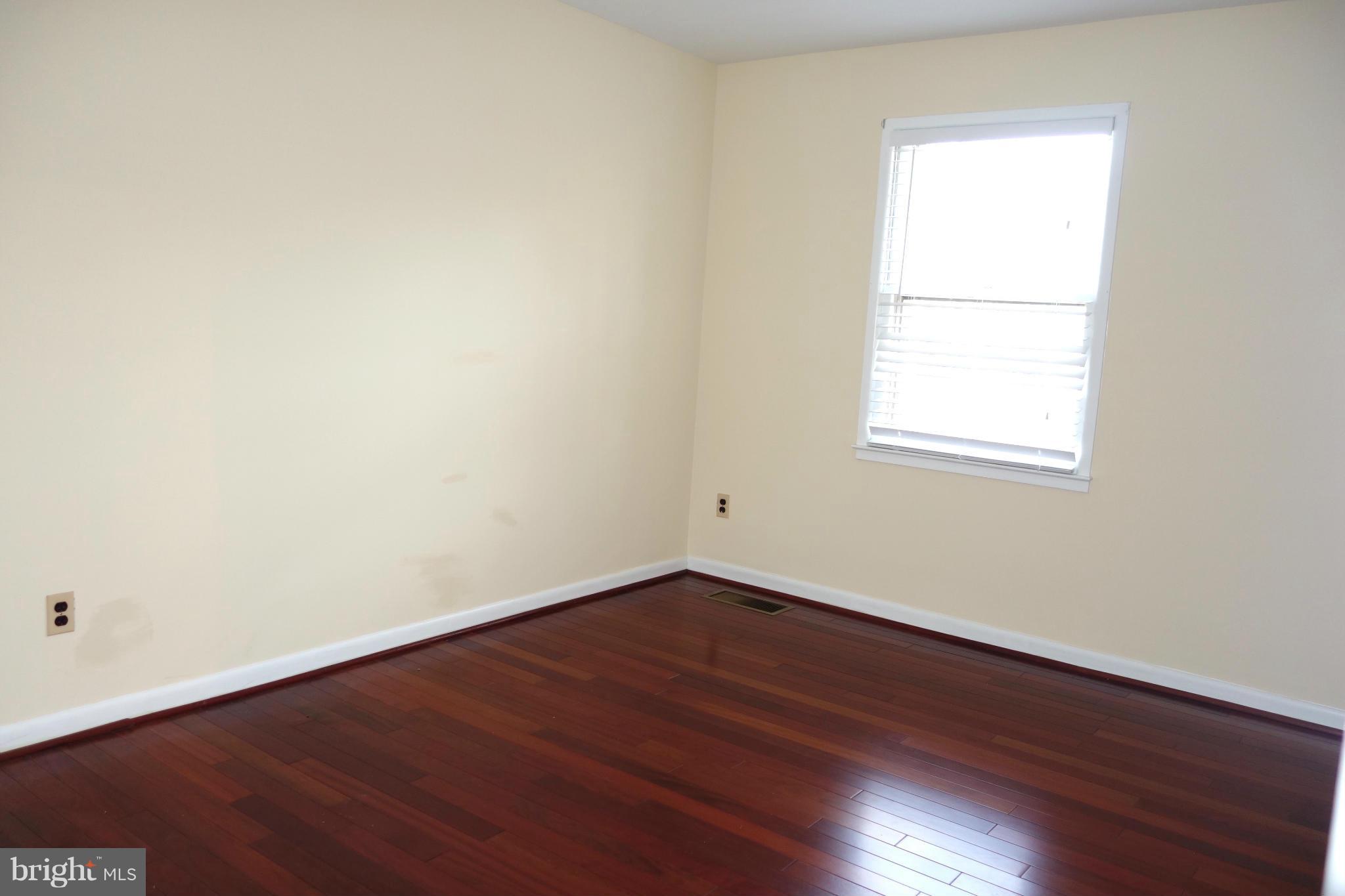 PARK GLEN HEIGHTS - Residential Lease