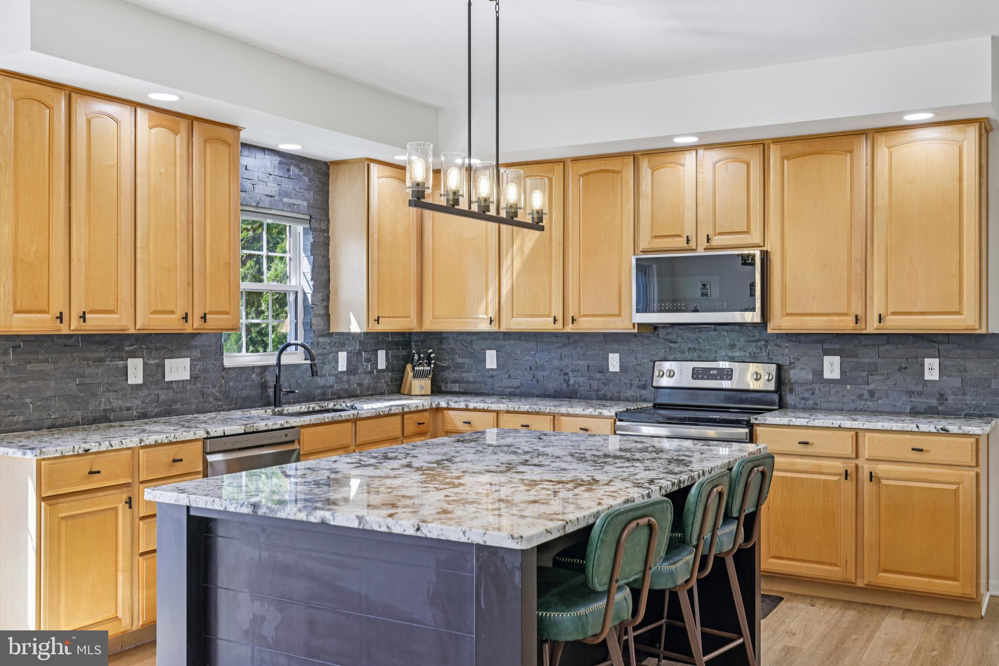 BLACK ROCK ESTATES - Residential