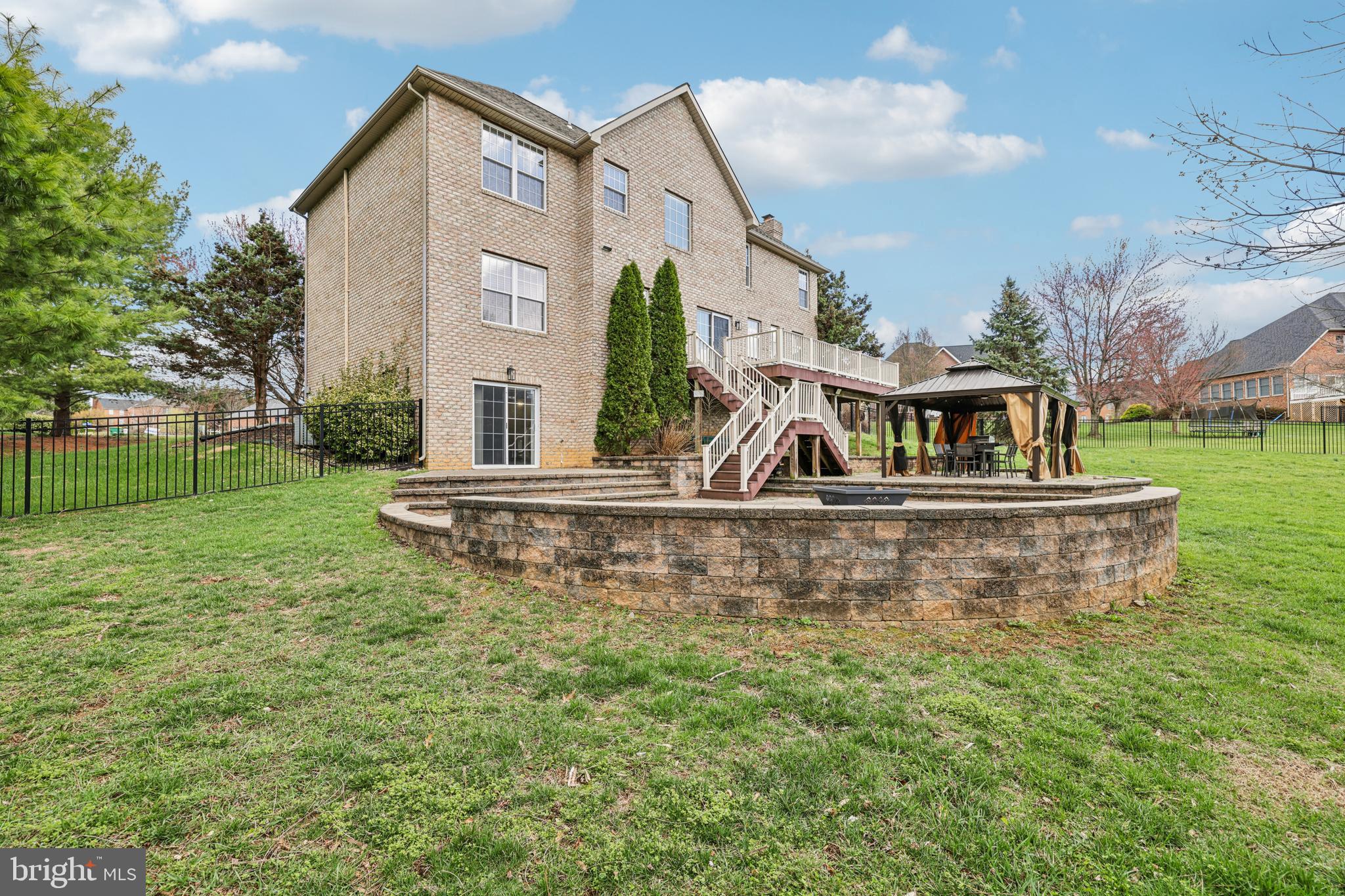 BLACK ROCK ESTATES - Residential