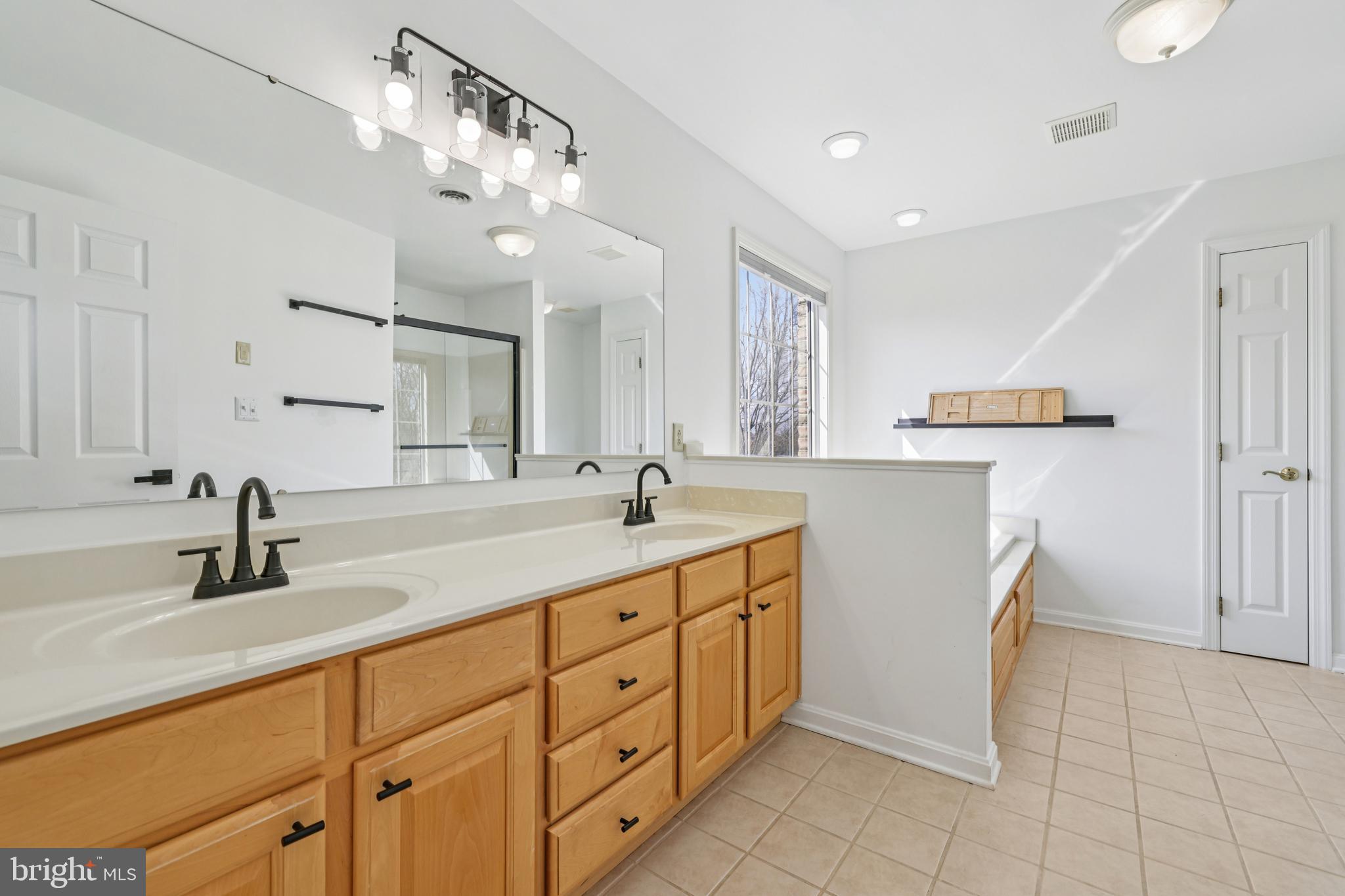 BLACK ROCK ESTATES - Residential