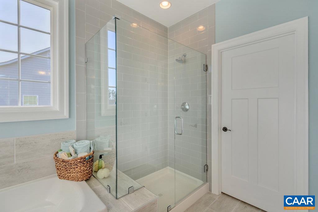 SPRING CREEK - Residential