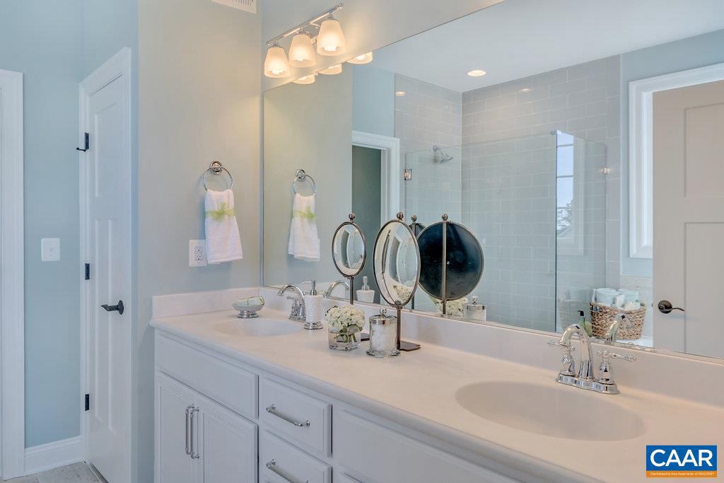 SPRING CREEK - Residential