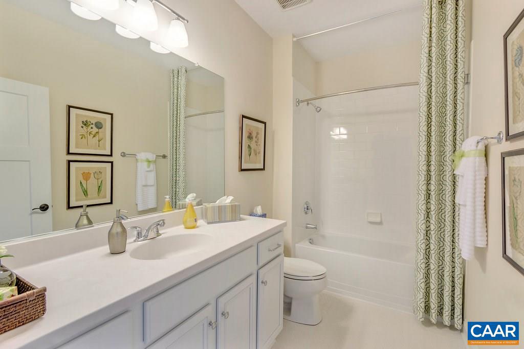 SPRING CREEK - Residential