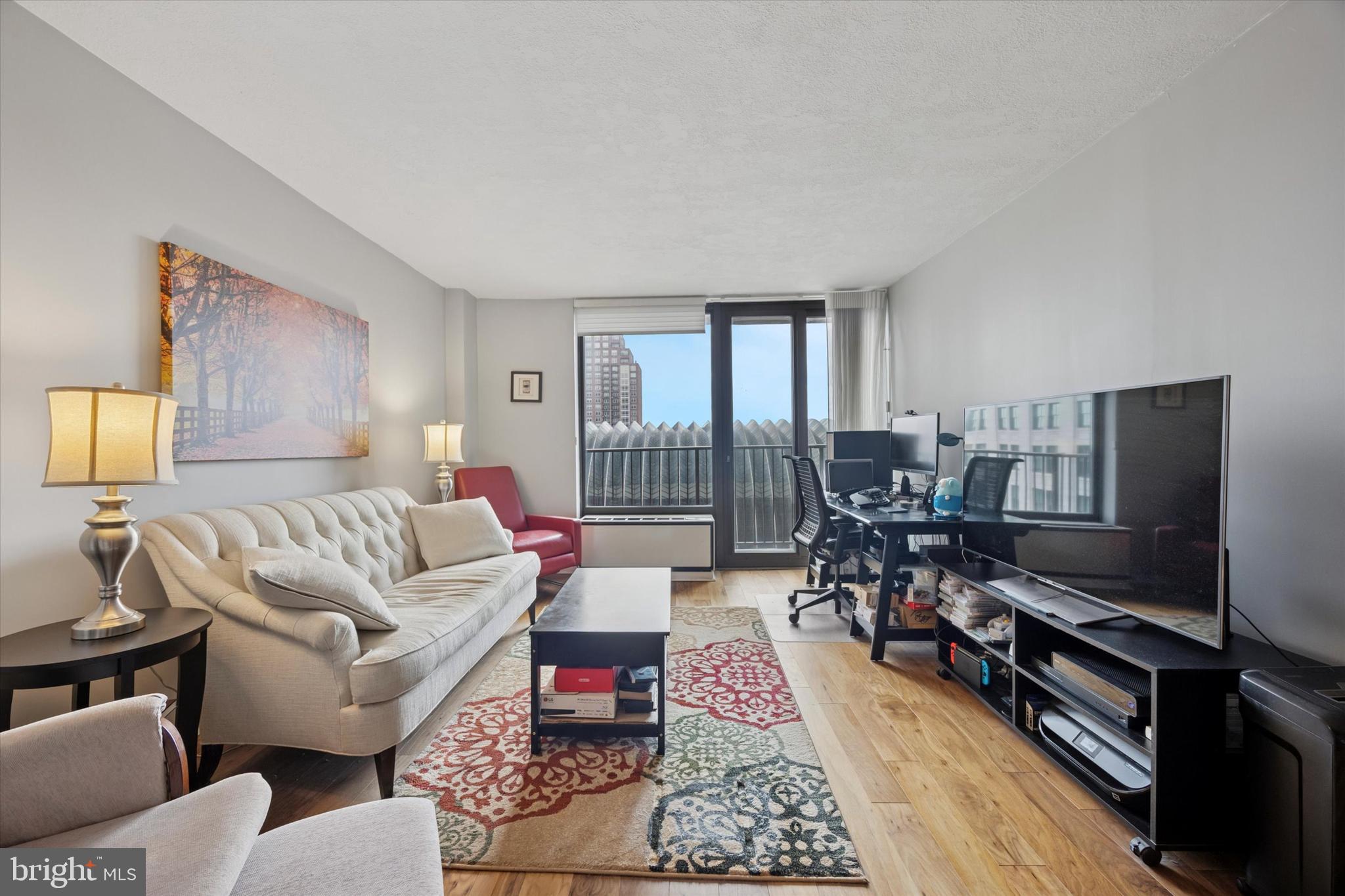 AVENUE OF THE ARTS - Residential