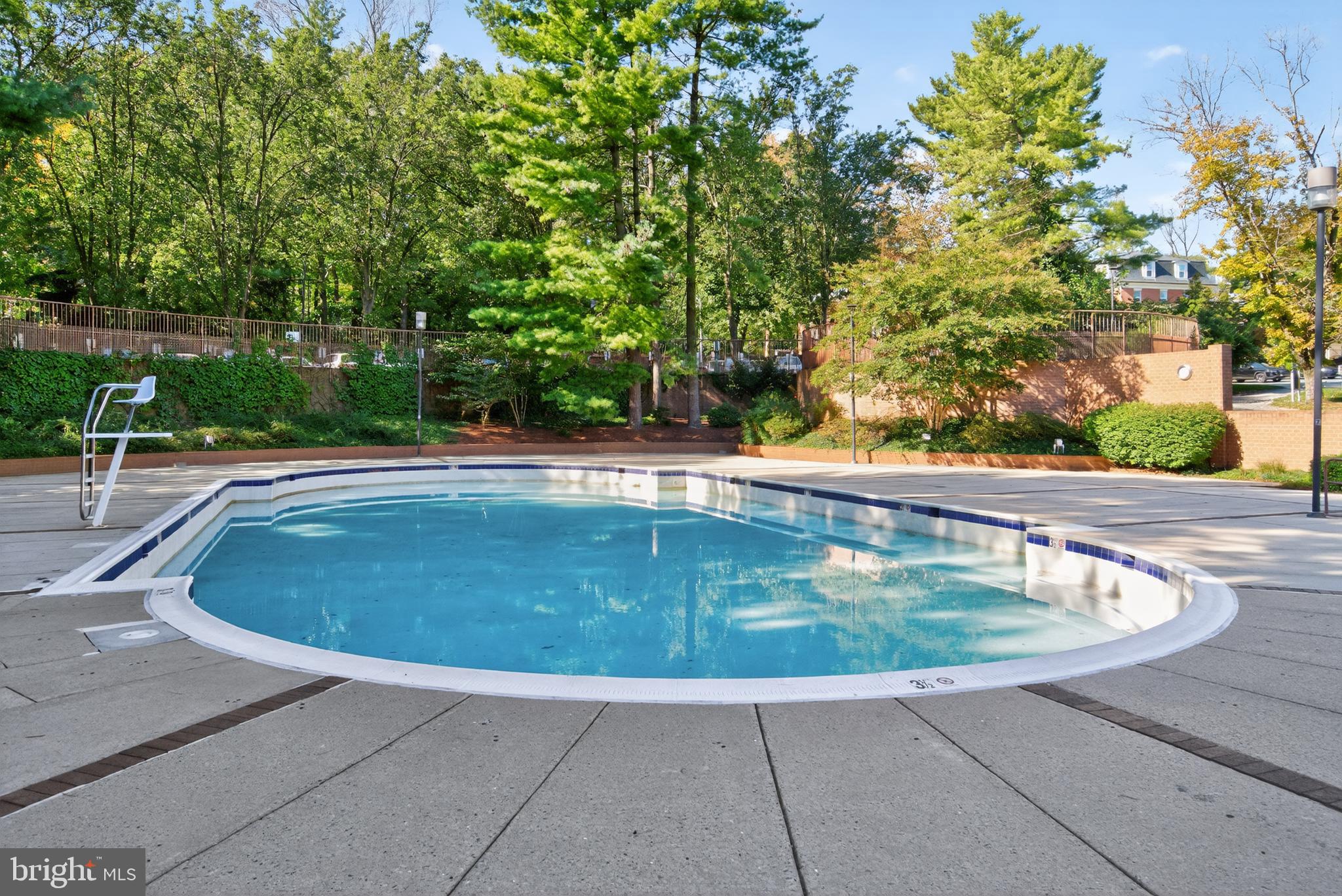 GROSVENOR PARK TOWNHOME CONDOMINIUMS - Residential