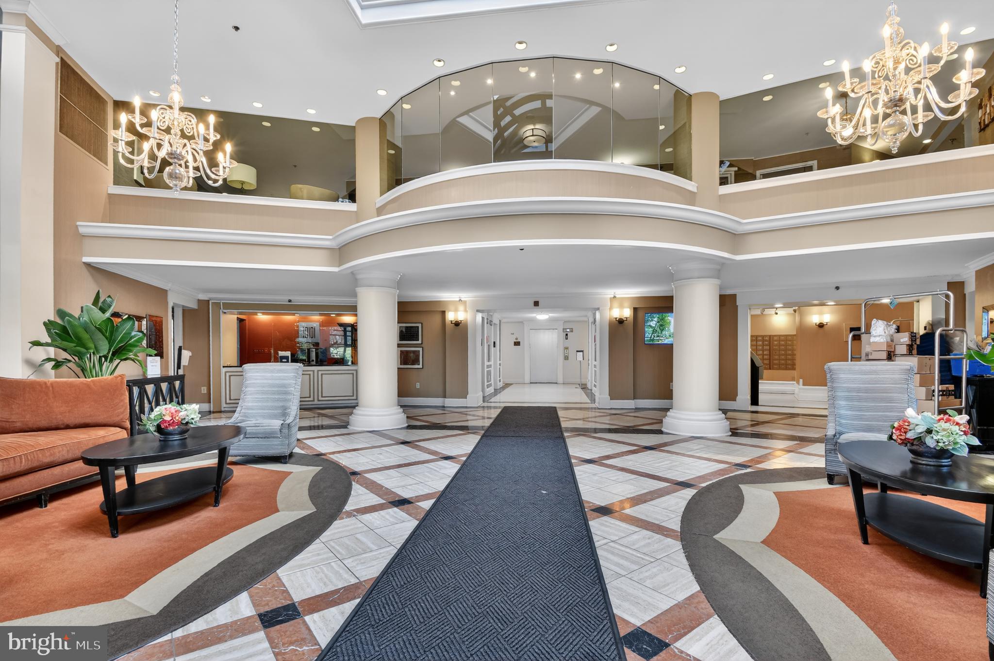 GROSVENOR PARK TOWNHOME CONDOMINIUMS - Residential