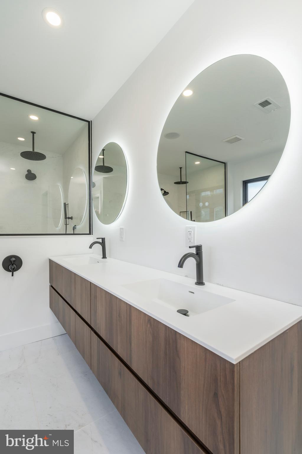 GRADUATE HOSPITAL - Residential