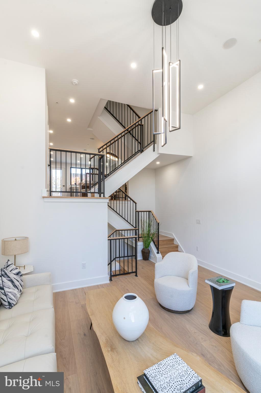 GRADUATE HOSPITAL - Residential