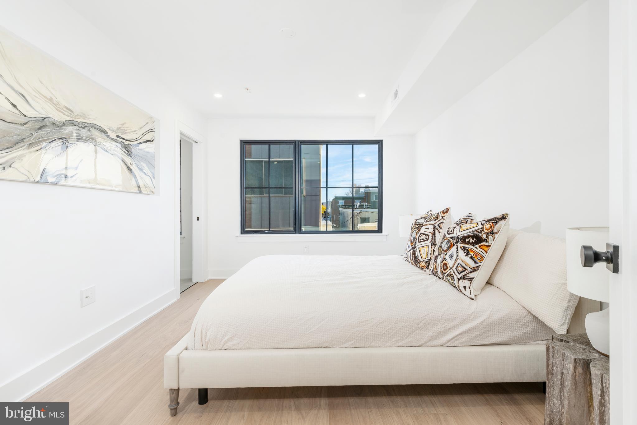 GRADUATE HOSPITAL - Residential