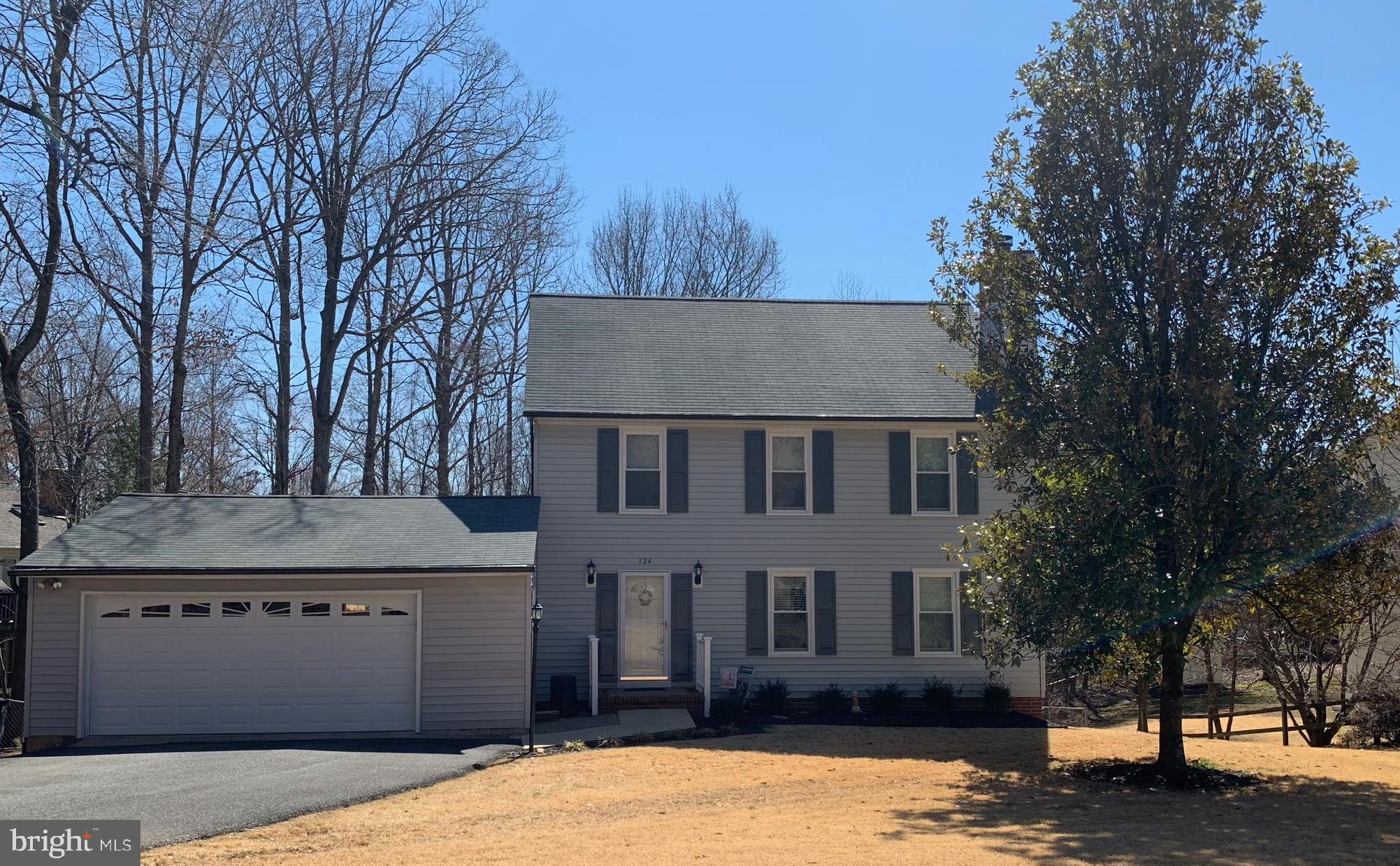 HERITAGE OAKS - Residential