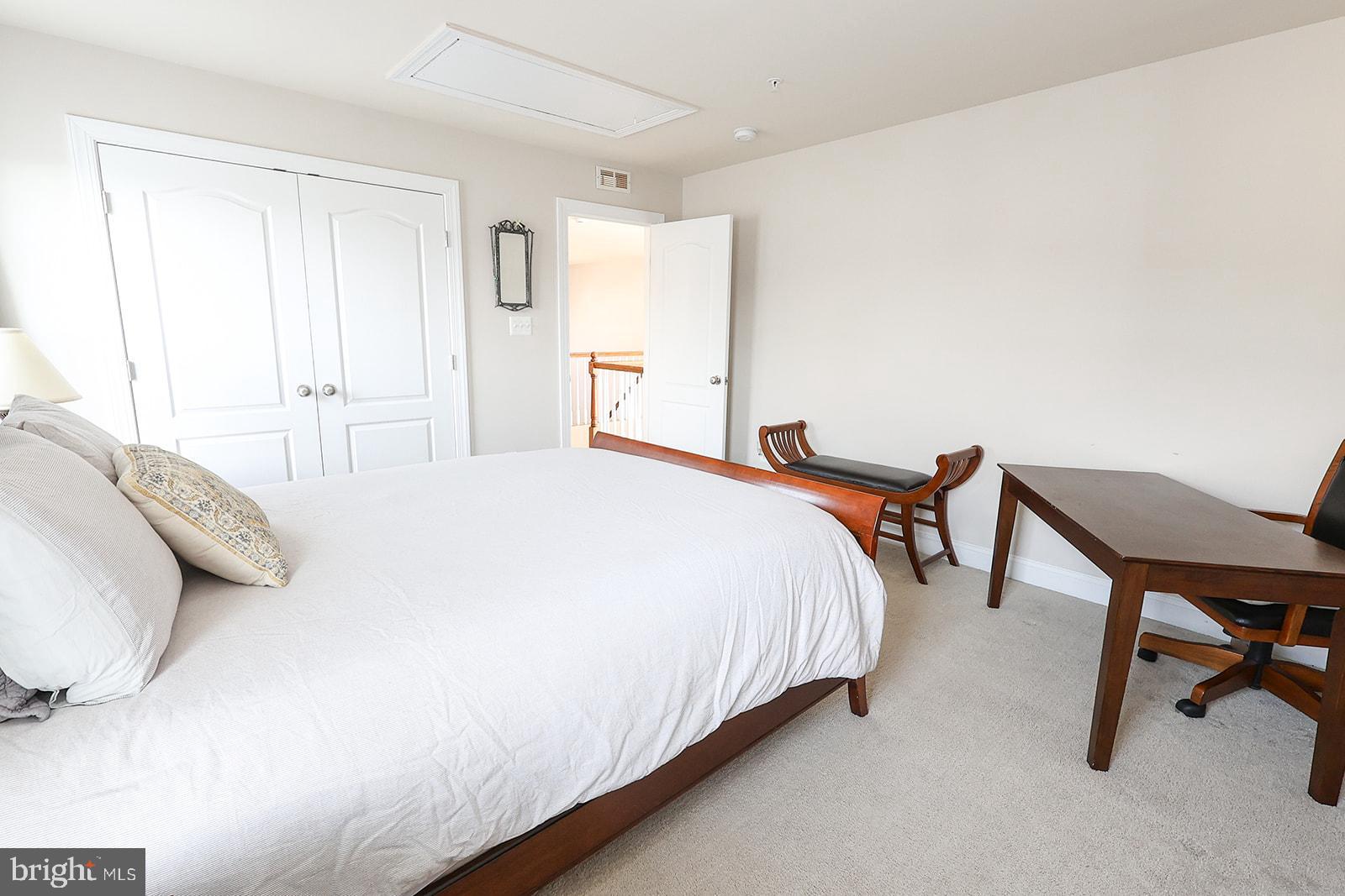 BROAD CREEK - Residential