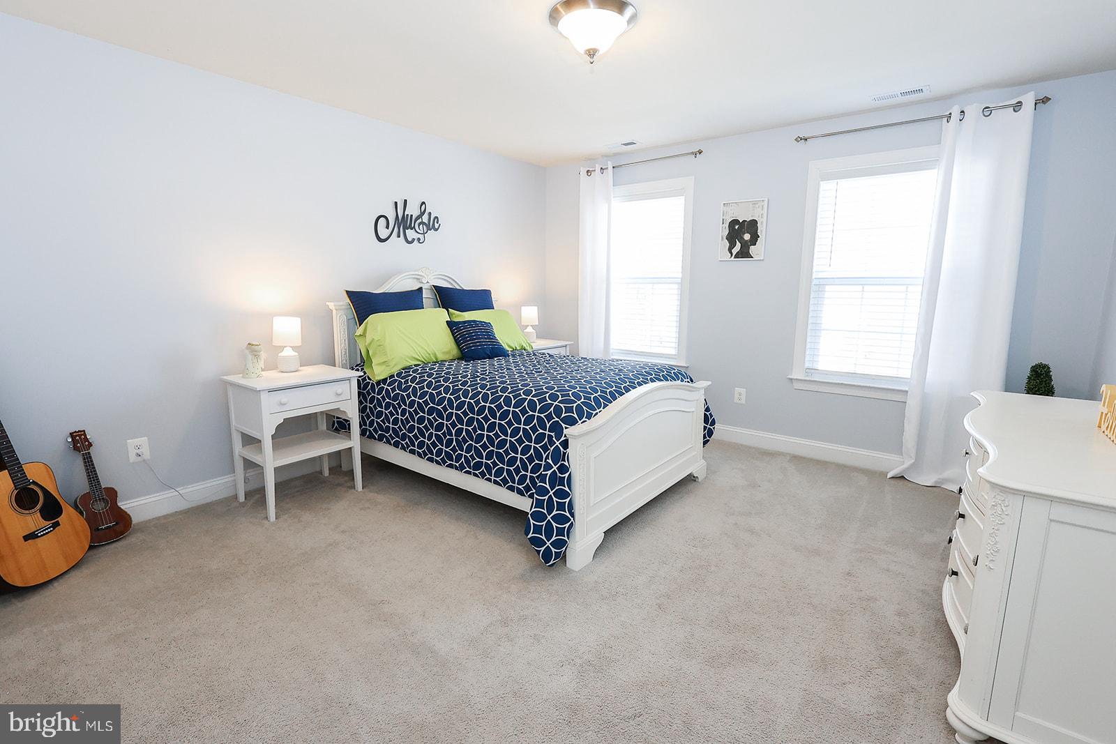 BROAD CREEK - Residential