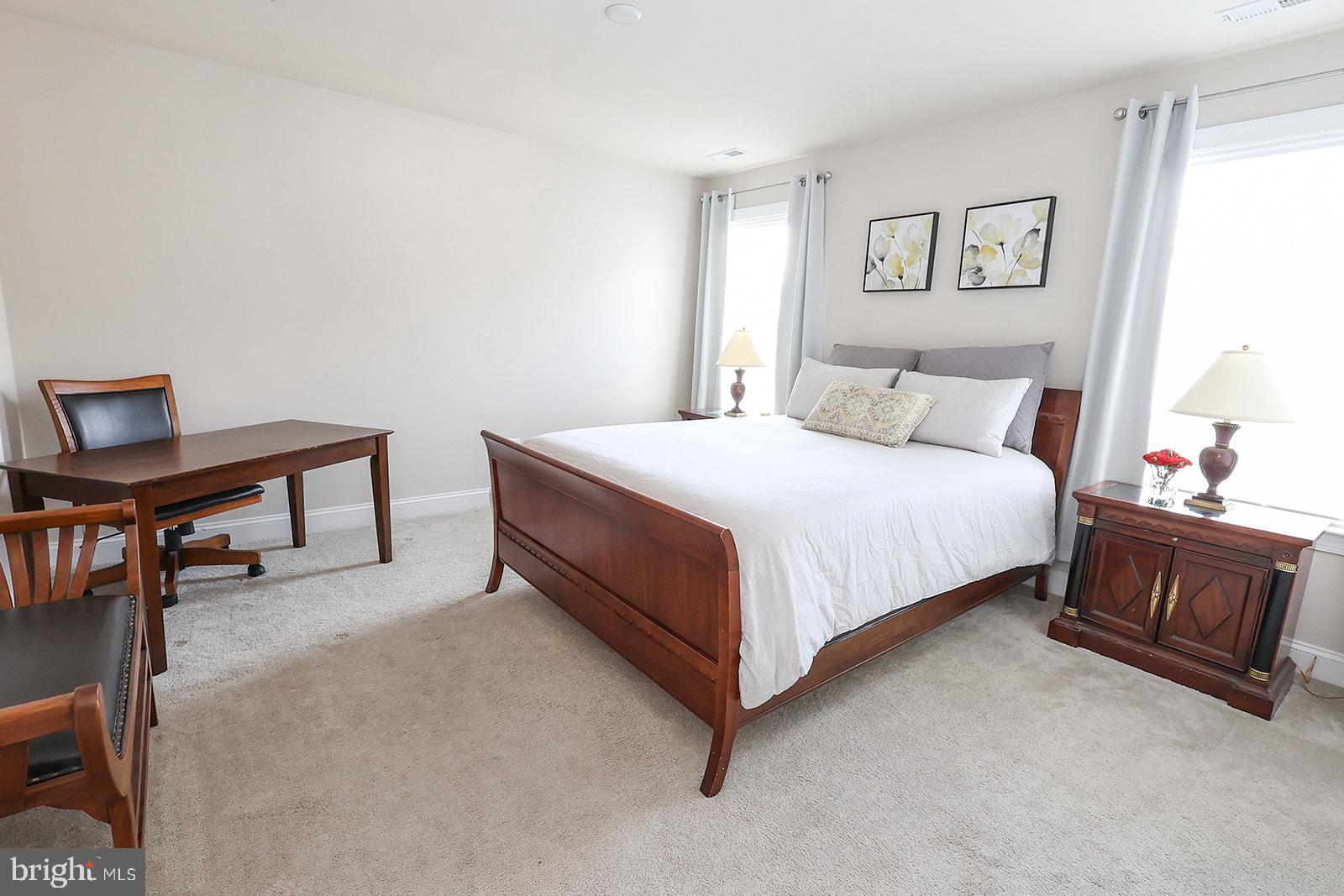 BROAD CREEK - Residential