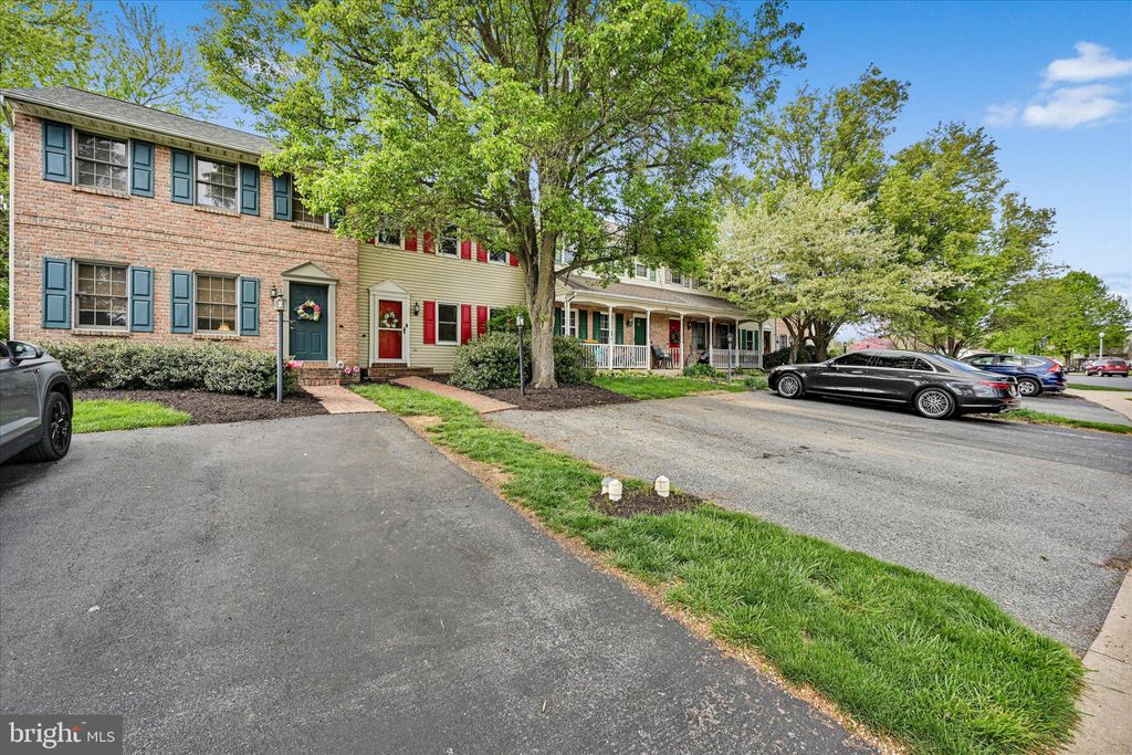 Photo of 61 Brookfield Road, LITITZ, PA 17543 (MLS # PALA2086740)