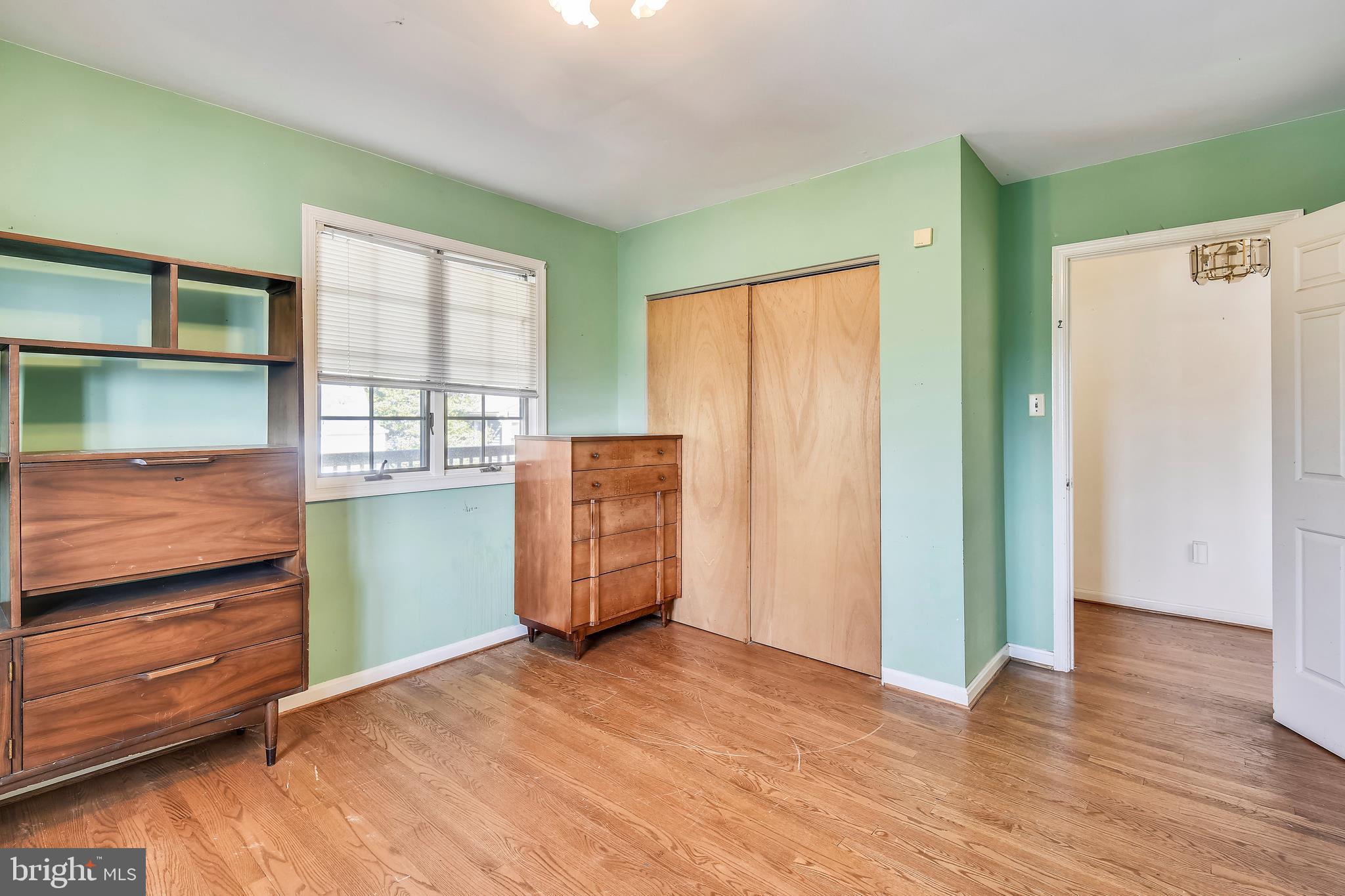 MAYWOOD - Residential