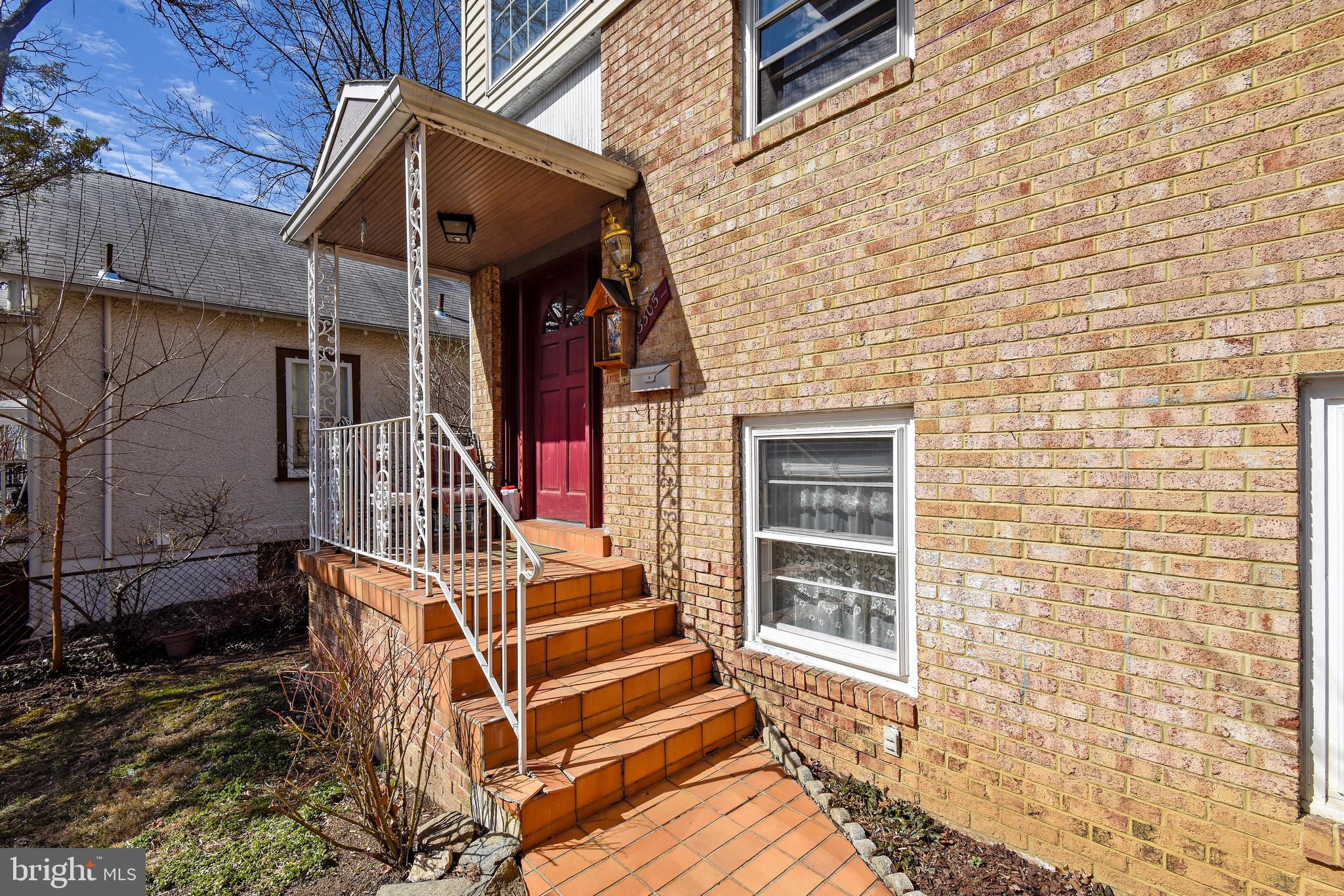 MAYWOOD - Residential