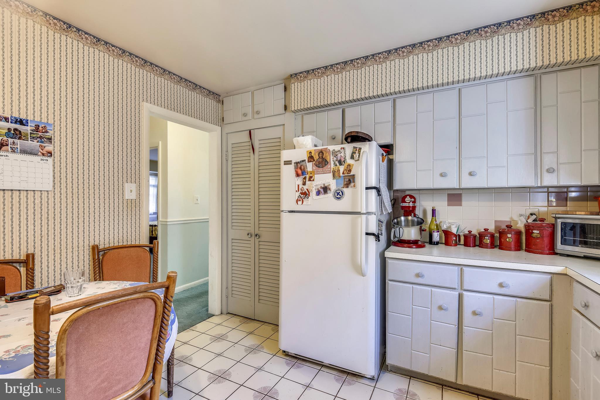 MAYWOOD - Residential