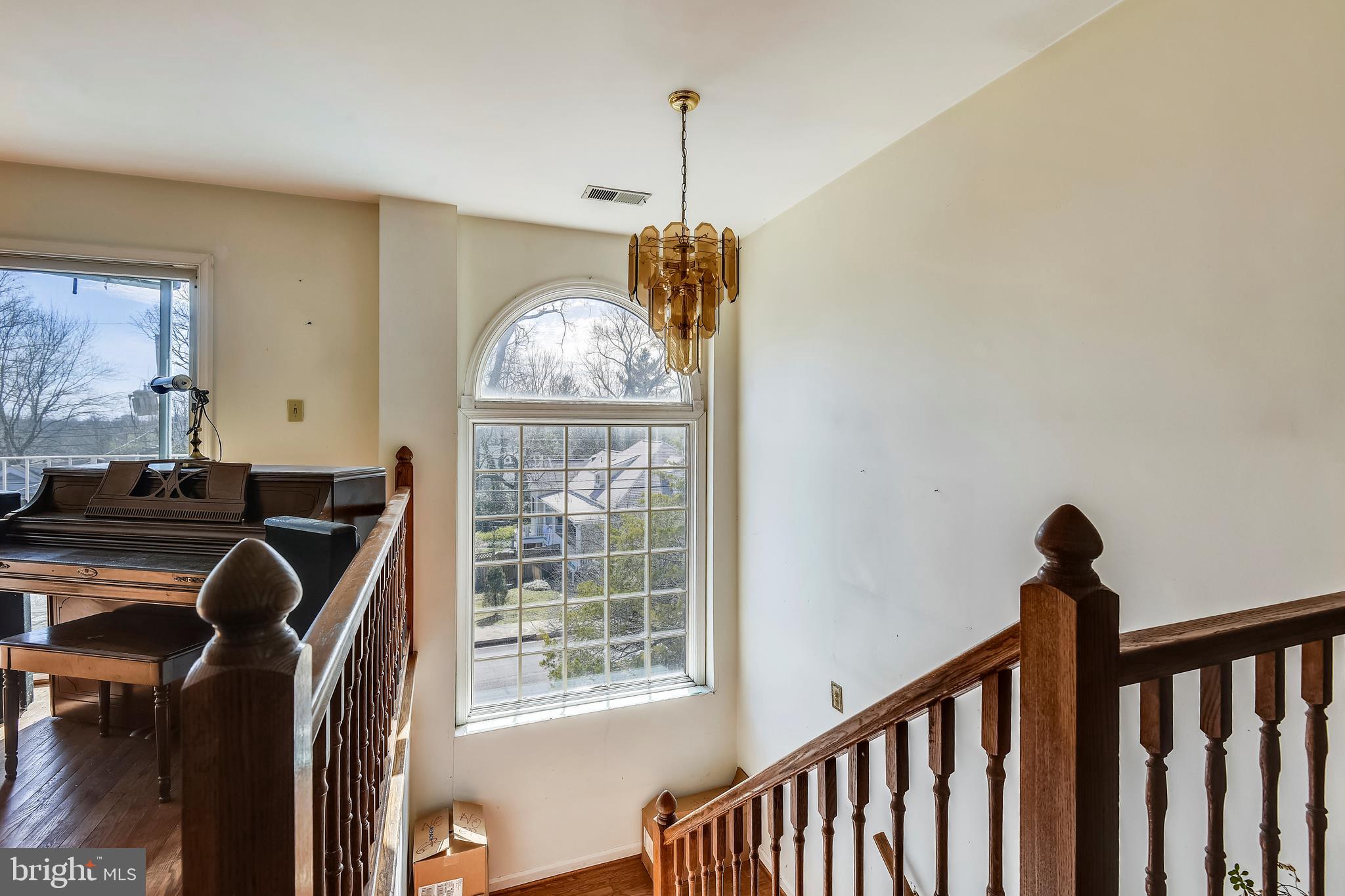 MAYWOOD - Residential