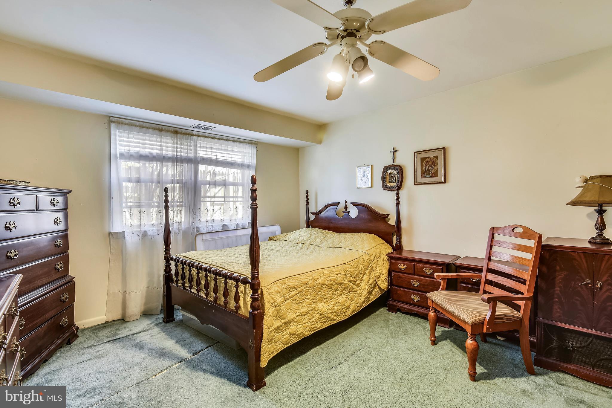 MAYWOOD - Residential