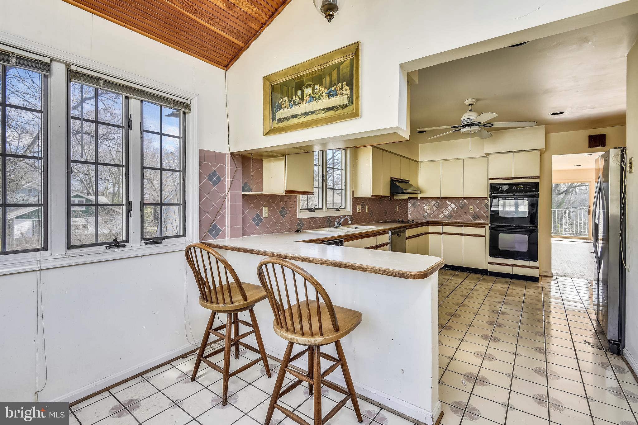 MAYWOOD - Residential