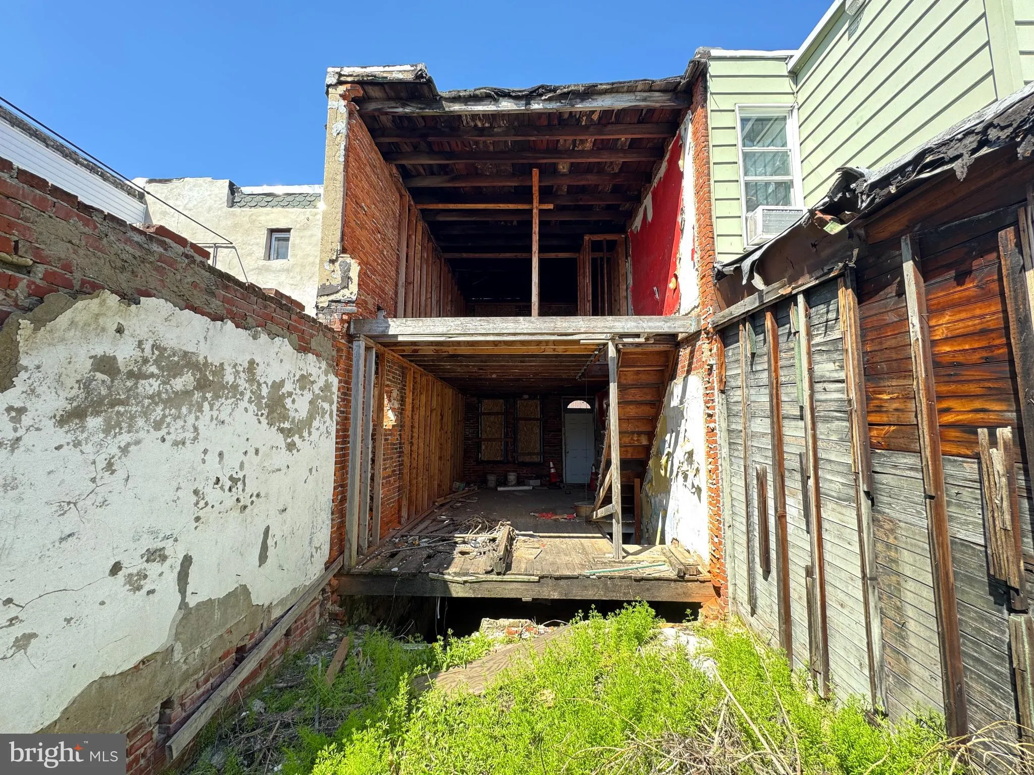 Philadelphia, Pennsylvania 19145, United States, 3 Bedrooms Bedrooms, ,3 BathroomsBathrooms,Residential,Pending,112918