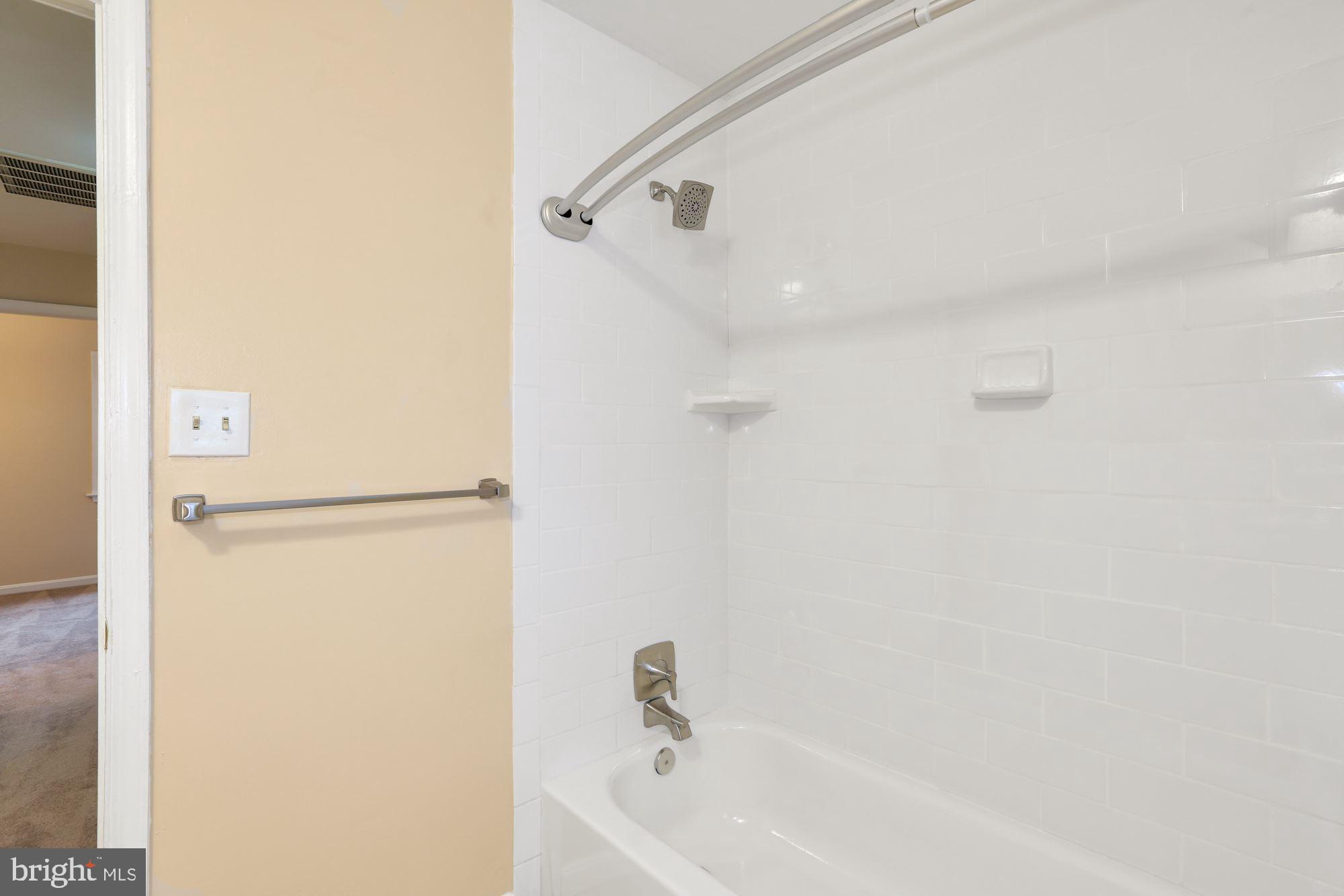 DEVONSHIRE EAST - Residential