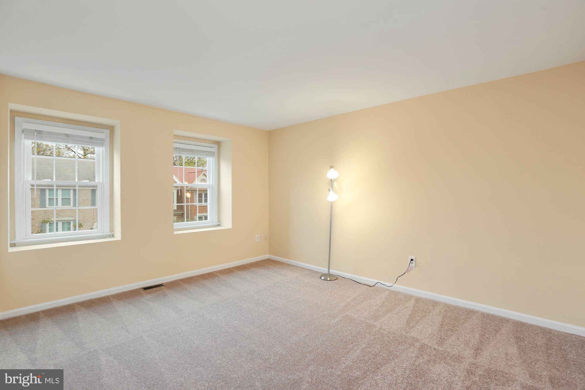 DEVONSHIRE EAST - Residential