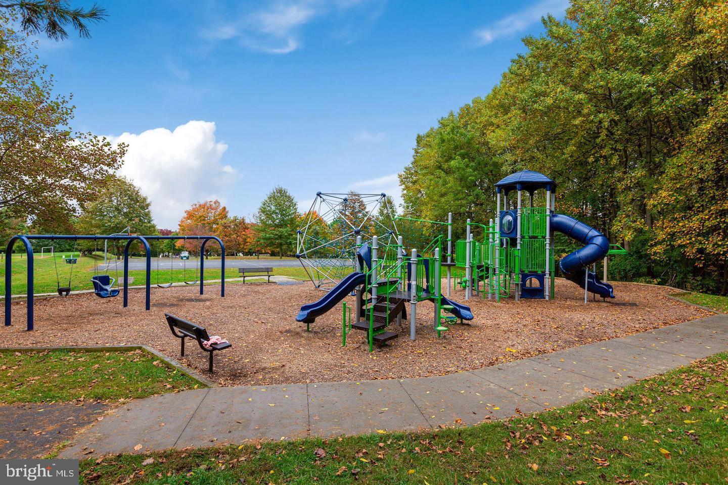 DEVONSHIRE EAST - Residential