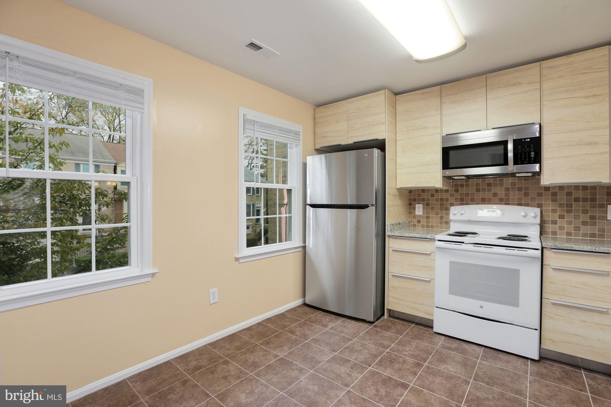 DEVONSHIRE EAST - Residential