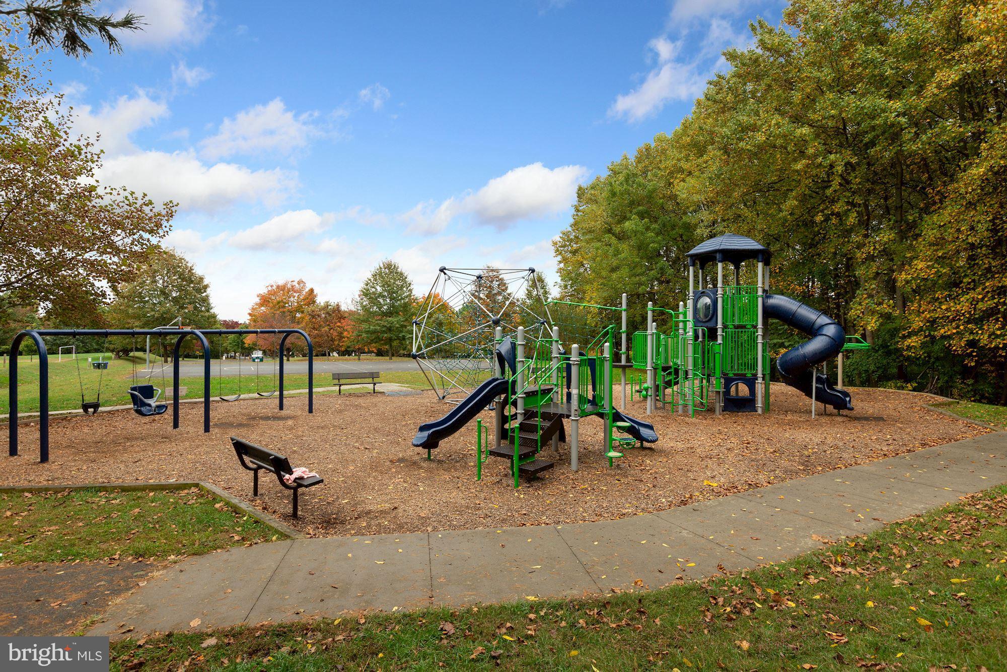 DEVONSHIRE EAST - Residential