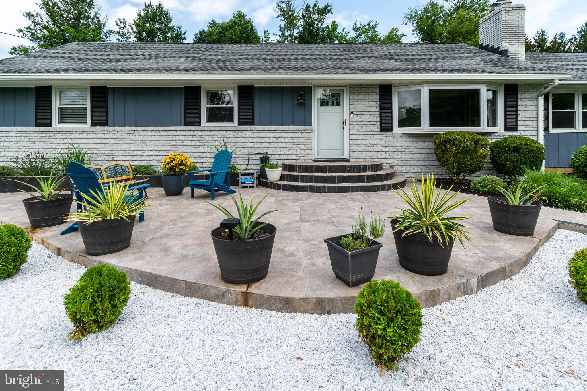 6 MORNINGSIDE DRIVE